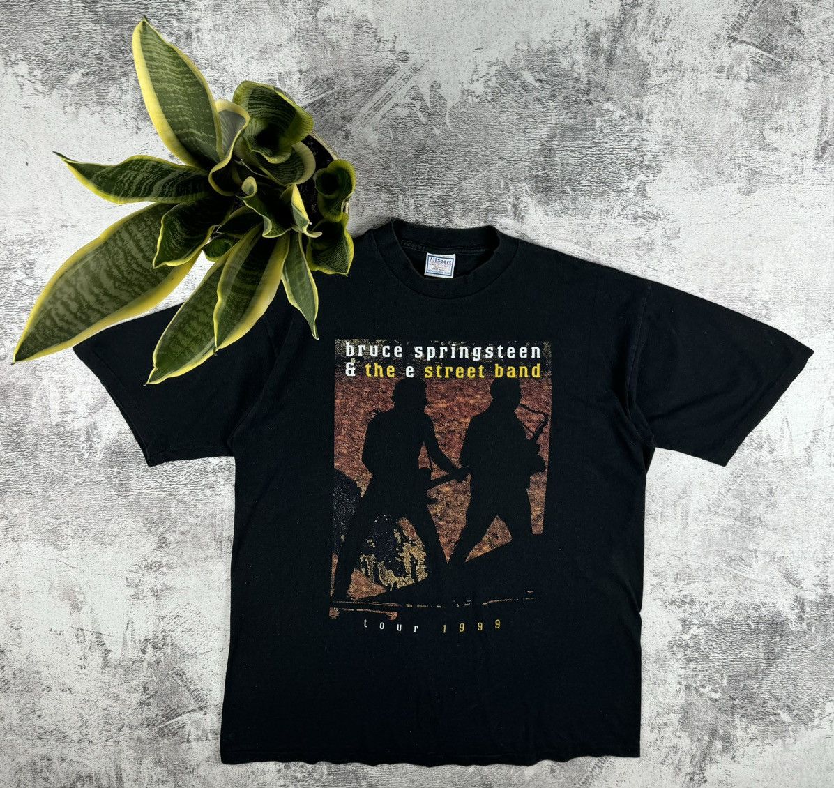 Band Tees 90S Bruce Springsteen 1999 Black Merch Faded Rock T Shirt Tee Size US XL / EU 56 / 4 - 1 Thumbnail
