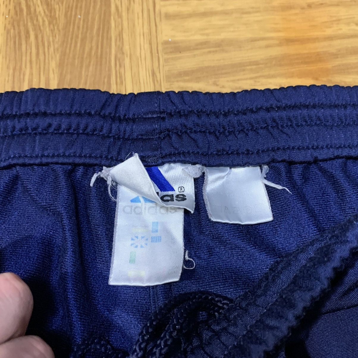 Adidas × Vintage Adidas Vintage Shorts Button Size M Navy Y2K Big Logo Size US 32 / EU 48 - 2 Thumbnail