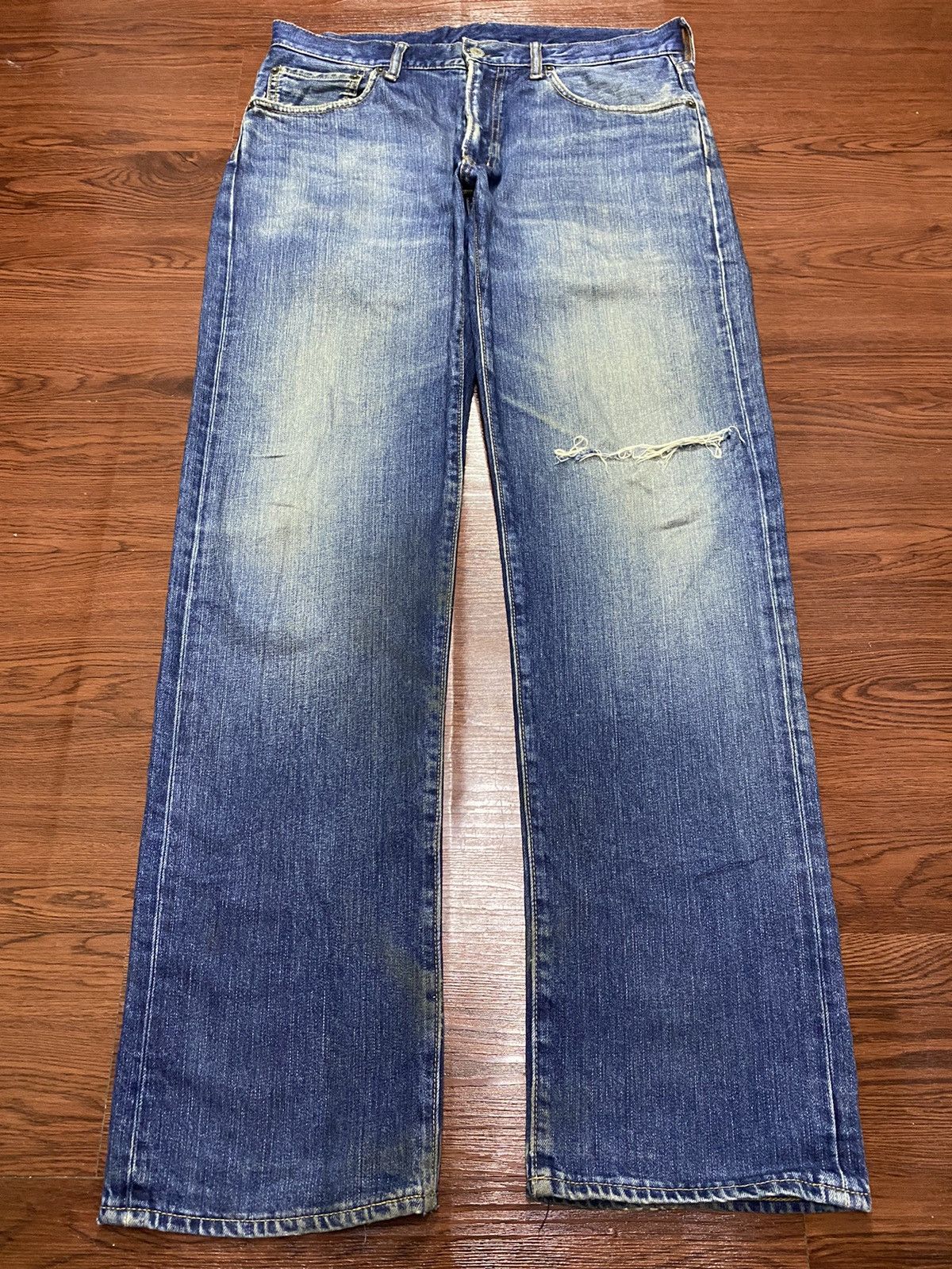 Japanese Brand Vintage Japanese Brands Gu Mud Wash Distressed Loose Jeans Size US 34 / EU 50 - 1 Thumbnail