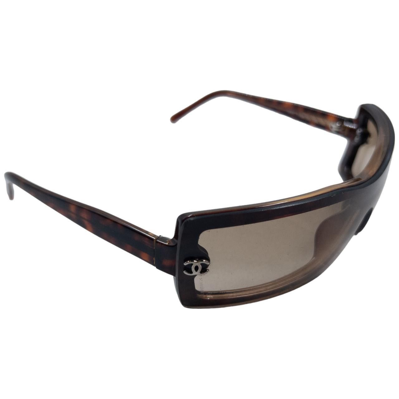 Chanel Vintage Chanel Tortoise Shell Sunglasses Size ONE SIZE - 3 Thumbnail