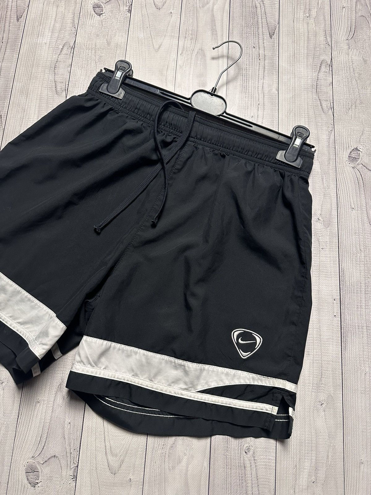 Nike × Vintage Vintage Nike shorts size S logo black Size US 30 / EU 46 - 2 Thumbnail