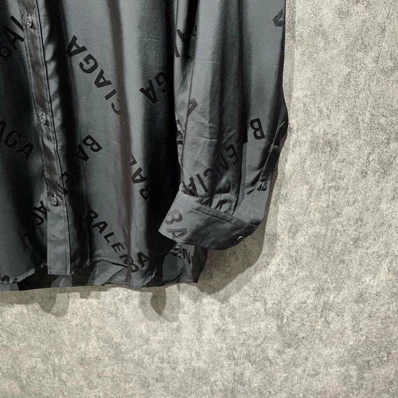 Balenciaga Balenciaga Mulberry silk full print shirt 2502-Nextarrow Size US S / EU 44-46 / 1 - 5 Thumbnail