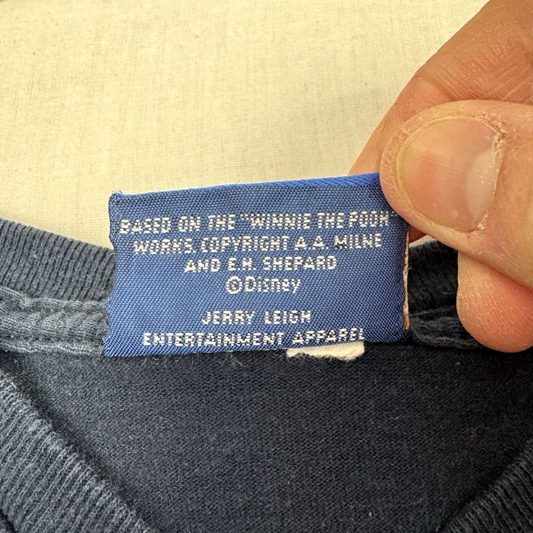 Vintage VINTAGE Winnie The Pooh Sleep Shirt Womens L Eeyore Tigger Piglet Night Sky Shirt Size L / US 10 / IT 46 - 4 Thumbnail