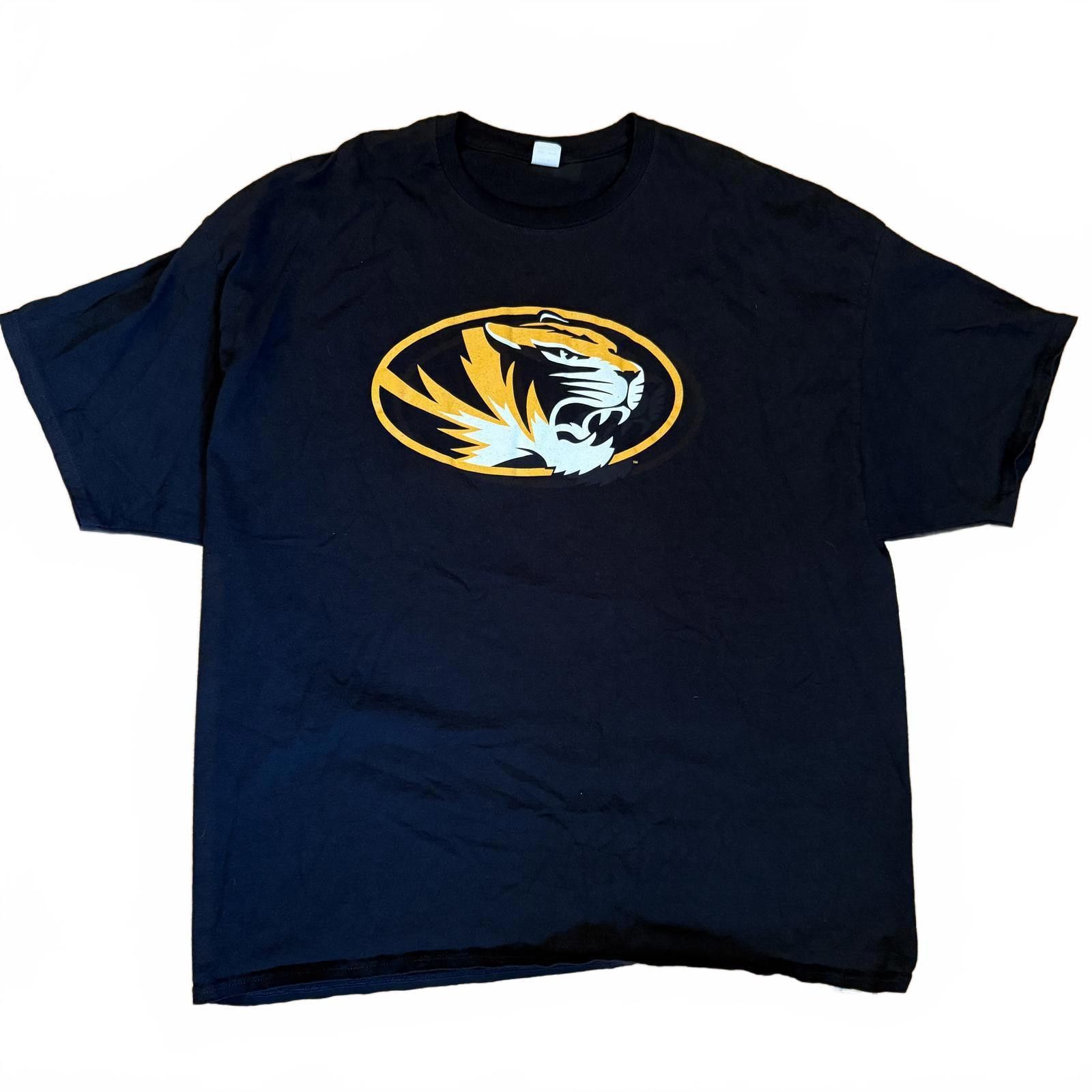 Hanes Hanes Mizzou Tigers oval logo tee, black – Men’s 3XL Size US XXL / EU 58 / 5 - 1 Thumbnail