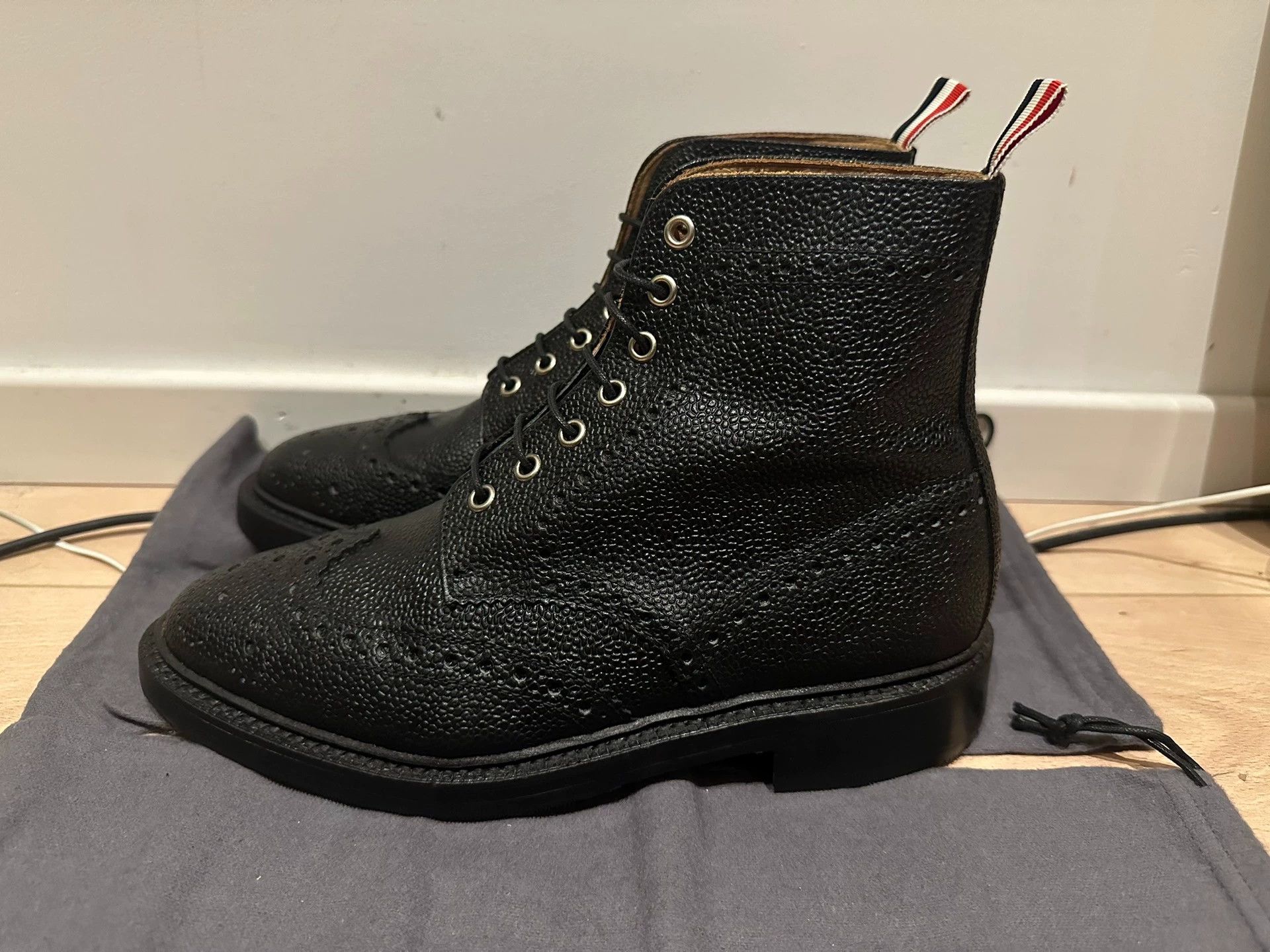 Thom Browne Thom Browne Classic Cap-Toe High-Top US7 9+ Wooden Size US 7 / EU 40 - 2 Thumbnail