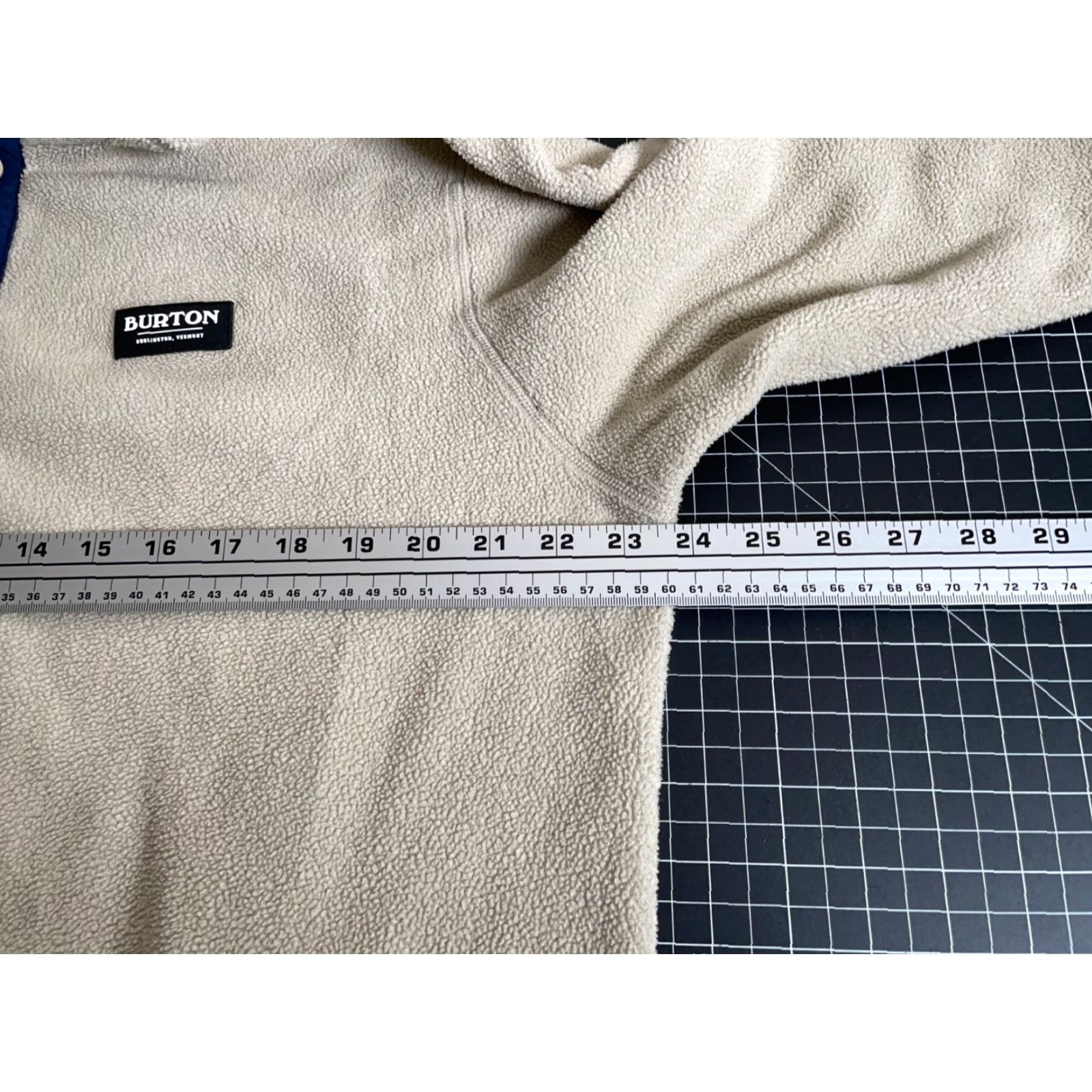 Burton Burton Polartec Snap T Fleece Pullover Adult Large Beige Dark Blue (with flaw) Size US L / EU 52-54 / 3 - 5 Thumbnail