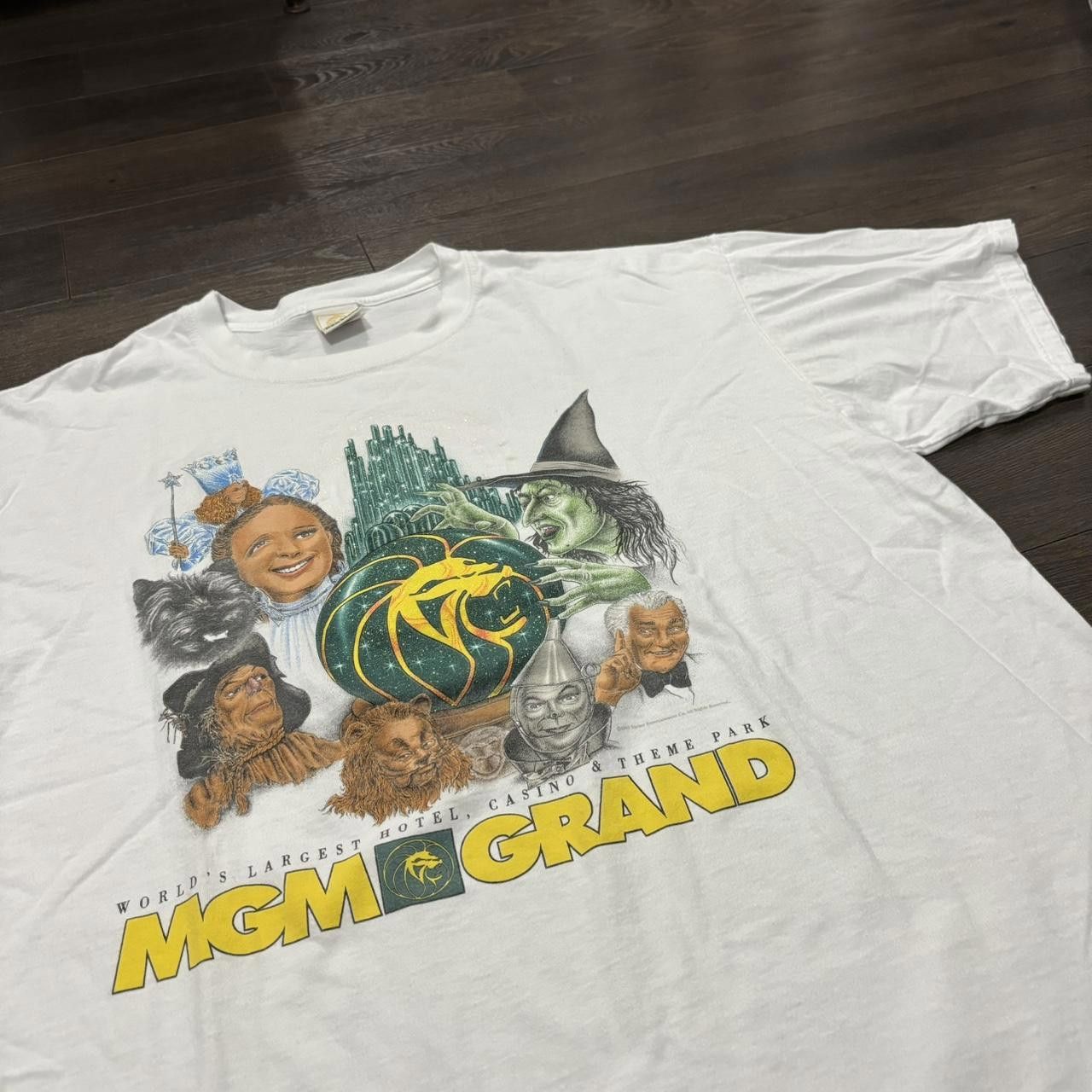 Other Vintage Mgm Grand Wizard Of Oz T Shirt 1993 XL Size US XL / EU 56 / 4 - 2 Thumbnail