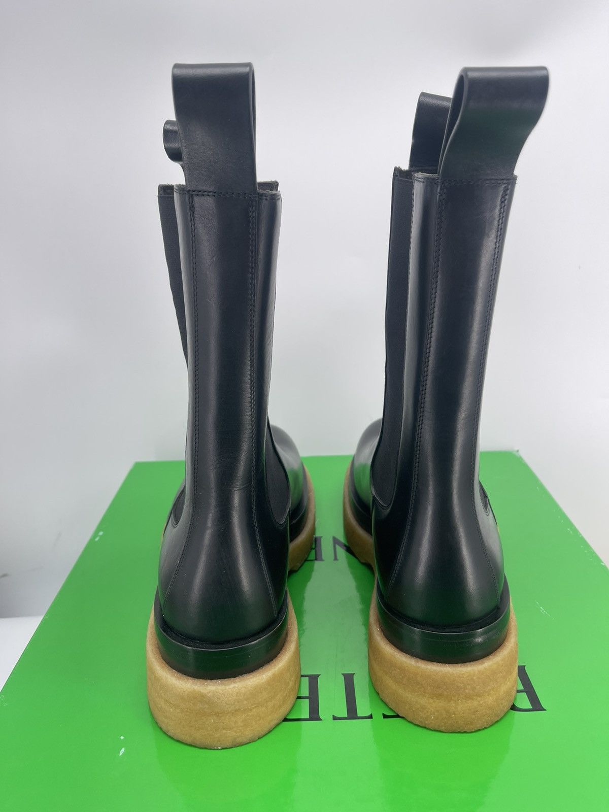Bottega Veneta Bottega Veneta Lug Boots size eu 40 Size US 7 / EU 40 - 4 Thumbnail