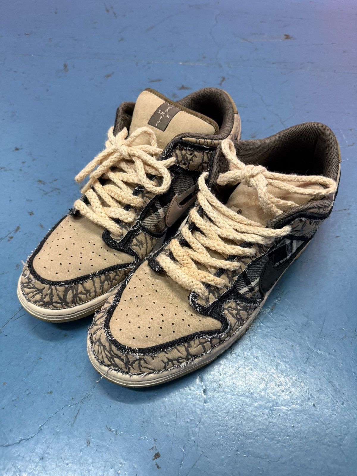 Nike NIKE SB TRAVIS SCOTT Size US 13 / EU 46 - 2 Thumbnail
