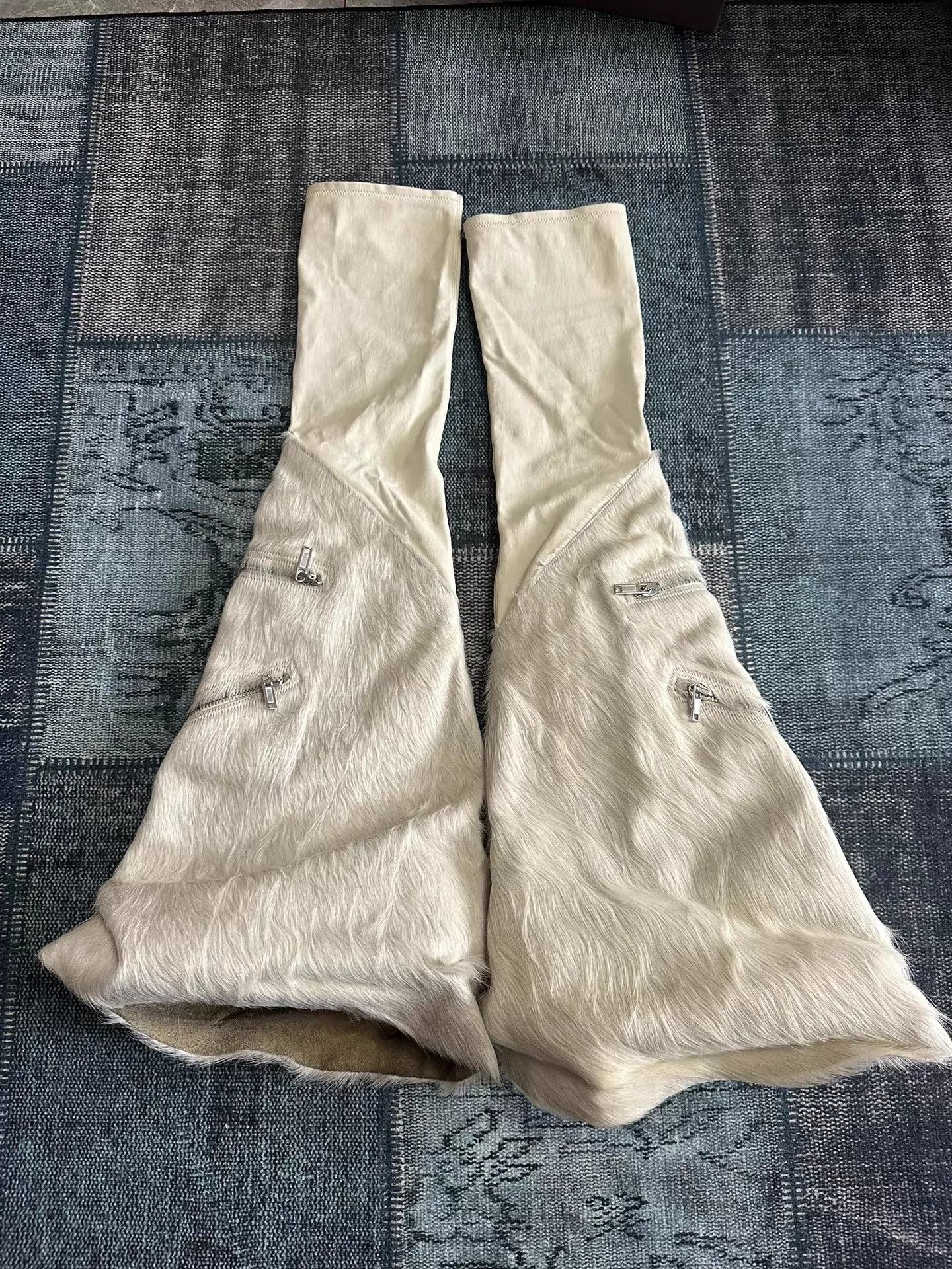 Rick Owens Rick Owens 25FW Women's White Horsehair Cargo Flare 37 Size US 6.5 / IT 36.5 - 2 Thumbnail