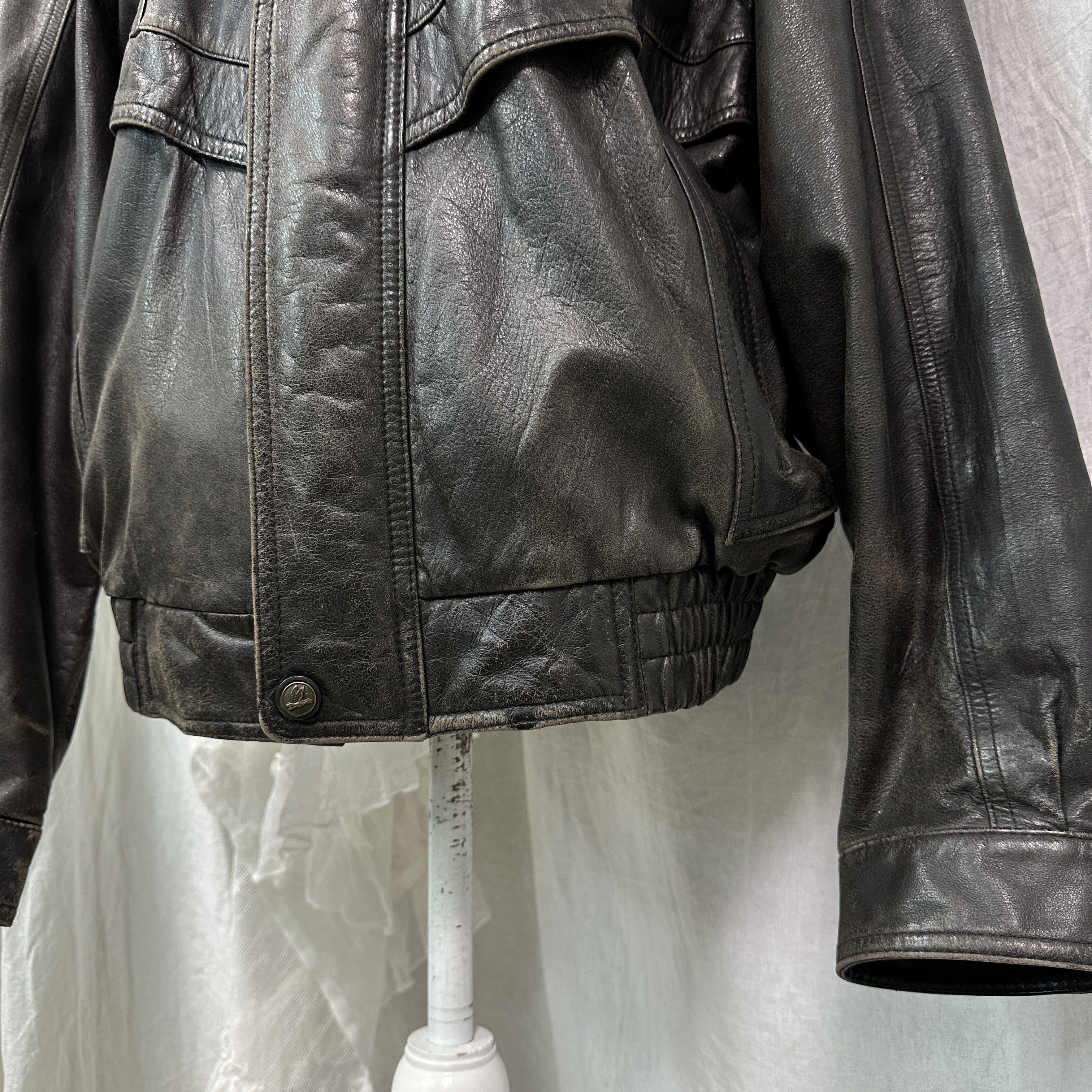 Vintage Vintage Grunge Biker Old School Oversized Leather Jacket 90s Size US XL / EU 56 / 4 - 7 Thumbnail
