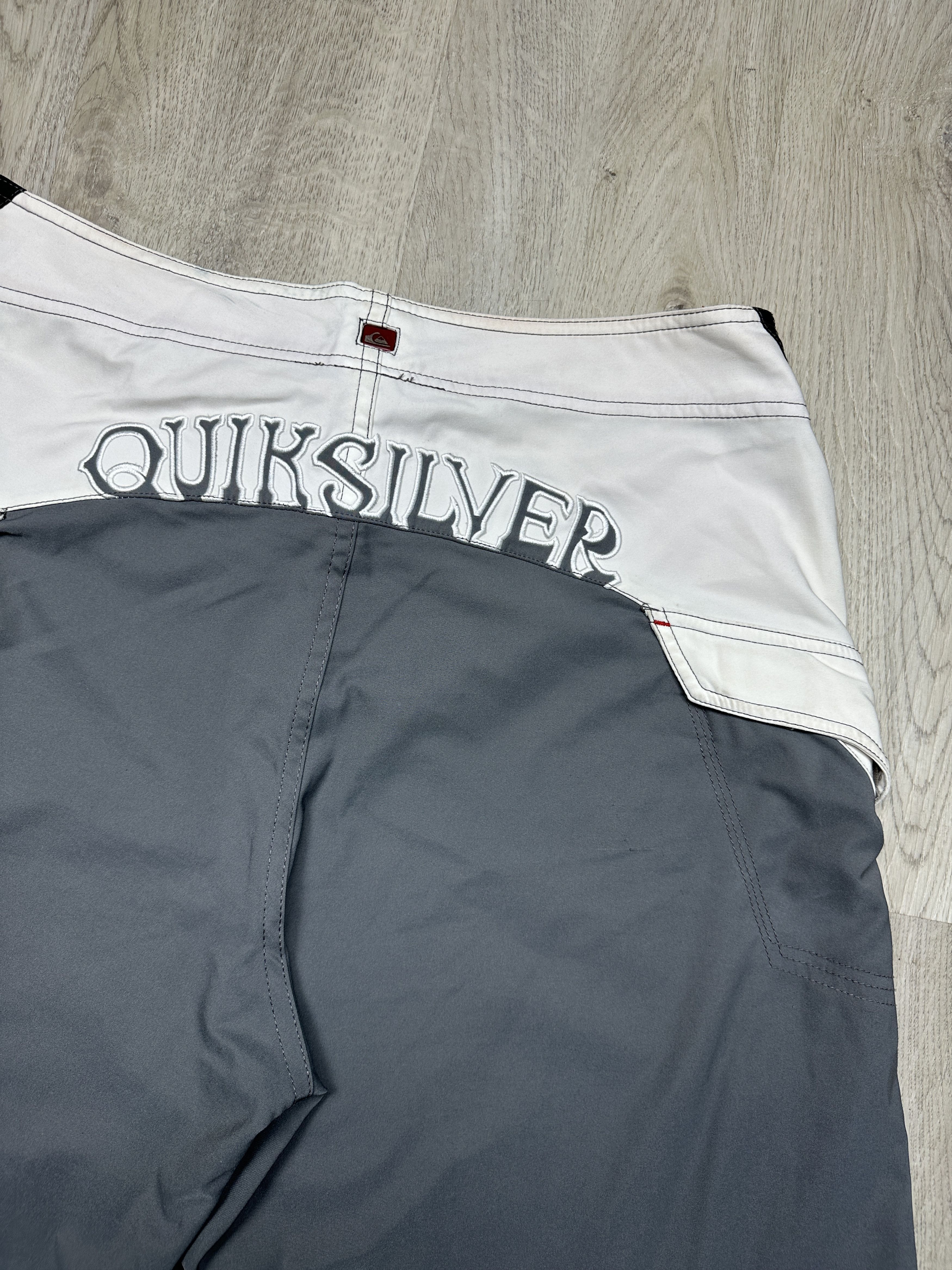 Quiksilver Quicksilver Vintage Mens Nylon Swimming Shorts Surf style Size US 33 - 2 Thumbnail