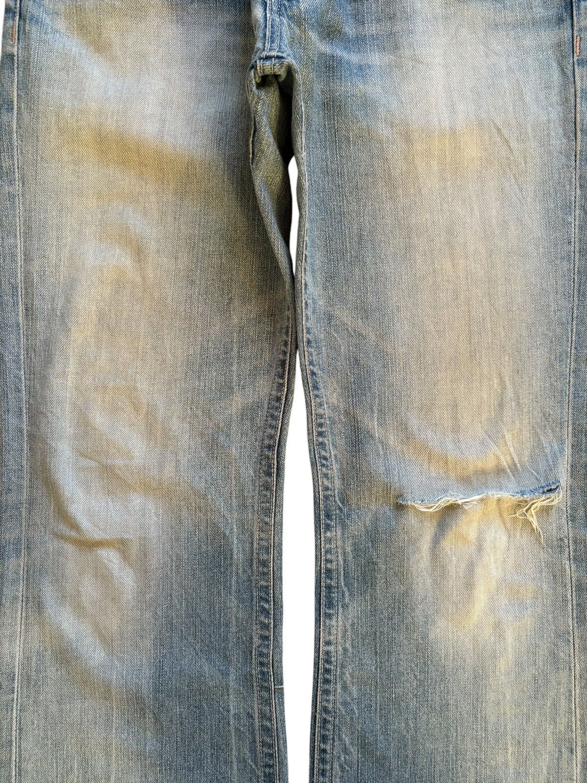 Uniqlo Vintage Uniqlo Rusty Mud Wash Distressed Ripped Flare Jeans Size US 33 - 5 Thumbnail