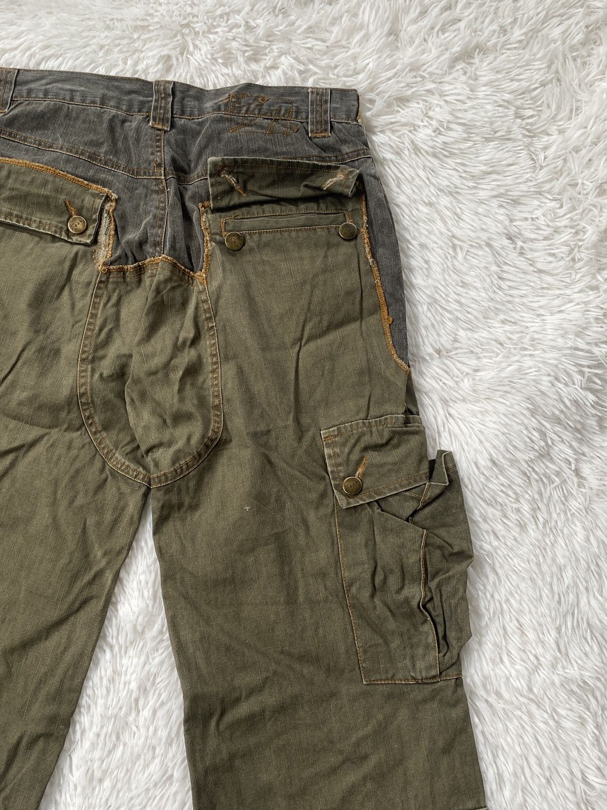 Japanese Brand 🔥Rare🔥Unexpeted Bushpant Cargo pant Multipocket Size US 28 / EU 44 - 17 Thumbnail