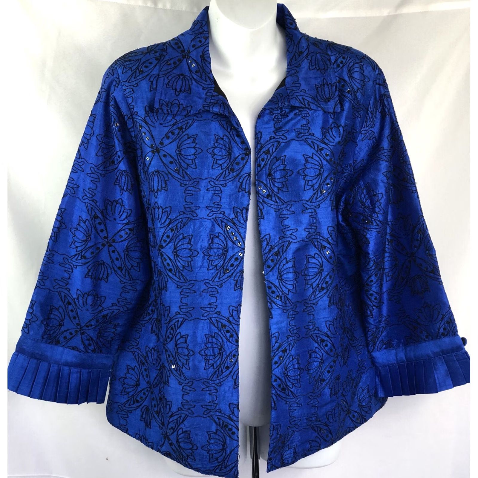 Vintage Bleu Bayou Silk Jacket L Blue Beaded Pleat Cuff Open Front Sleeve Women Kimono 100% Silk Glam Boutique Size L / US 10 / IT 46 - 2 Thumbnail
