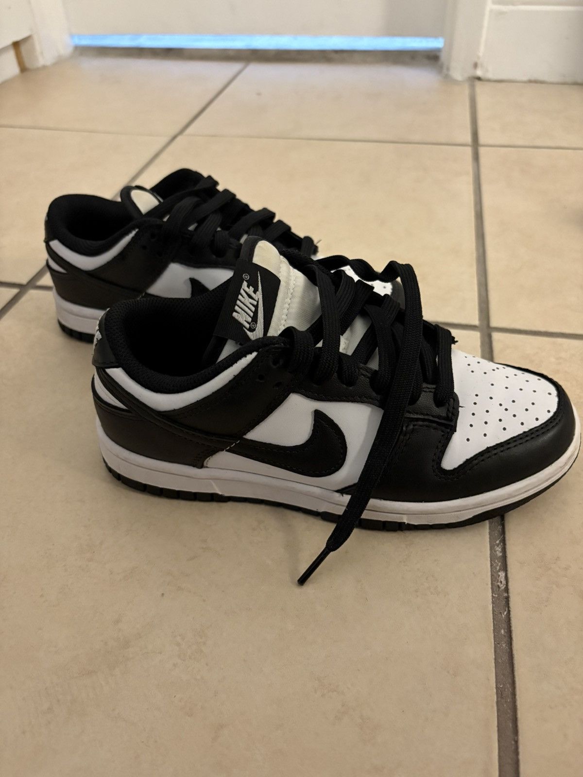 Nike Nike Panda Dunks Size US 5.5 / EU 38 - 3 Thumbnail