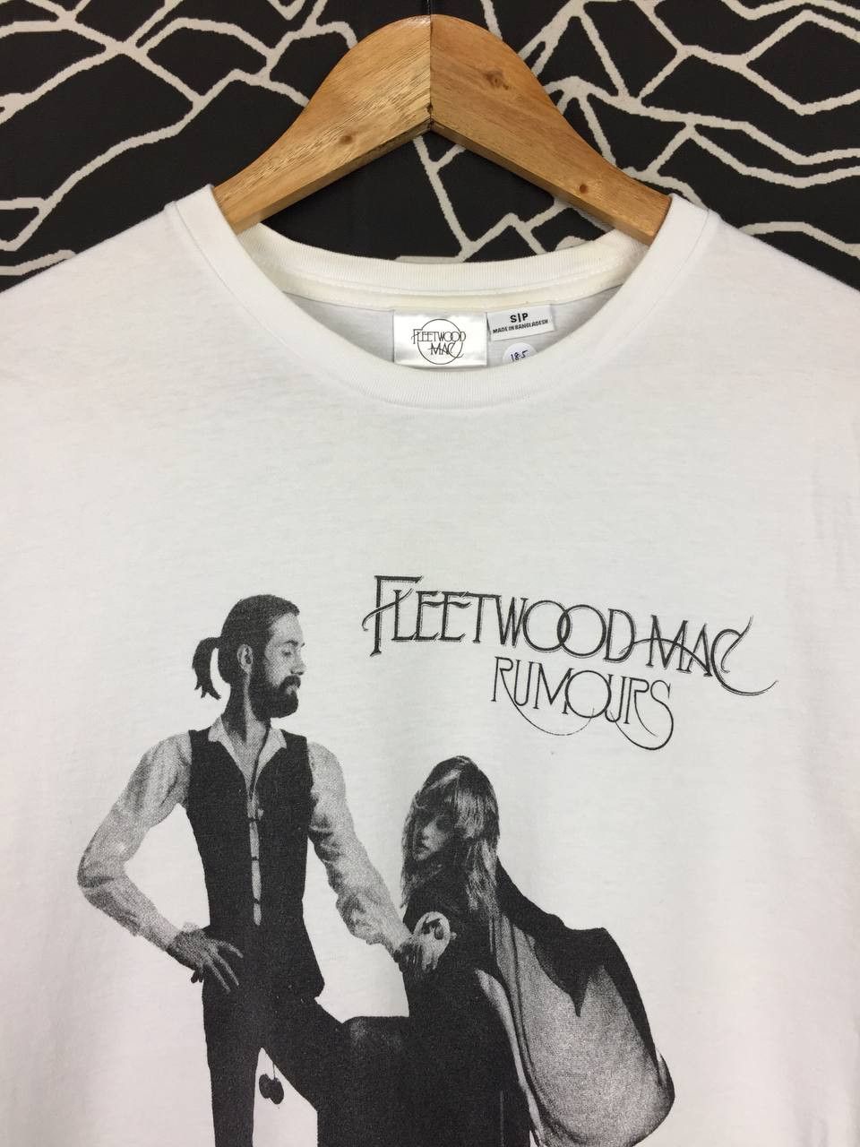 Band Tees × Vintage Fleetwood Mac British Rock Band Rumours Studio Album Tee Size US S / EU 44-46 / 1 - 3 Thumbnail