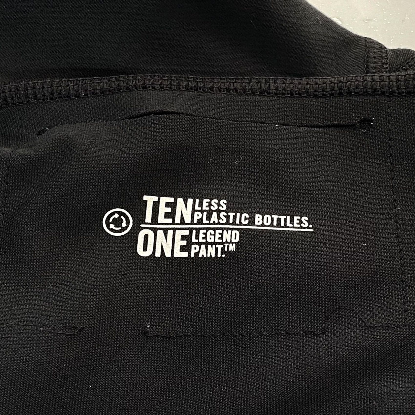 Nike Nike Leggings Capri Dri-Fit Ten One Nike Ten One Women’s Small Black Fitness Gym Size 28" / US 6 / IT 42 - 7 Thumbnail