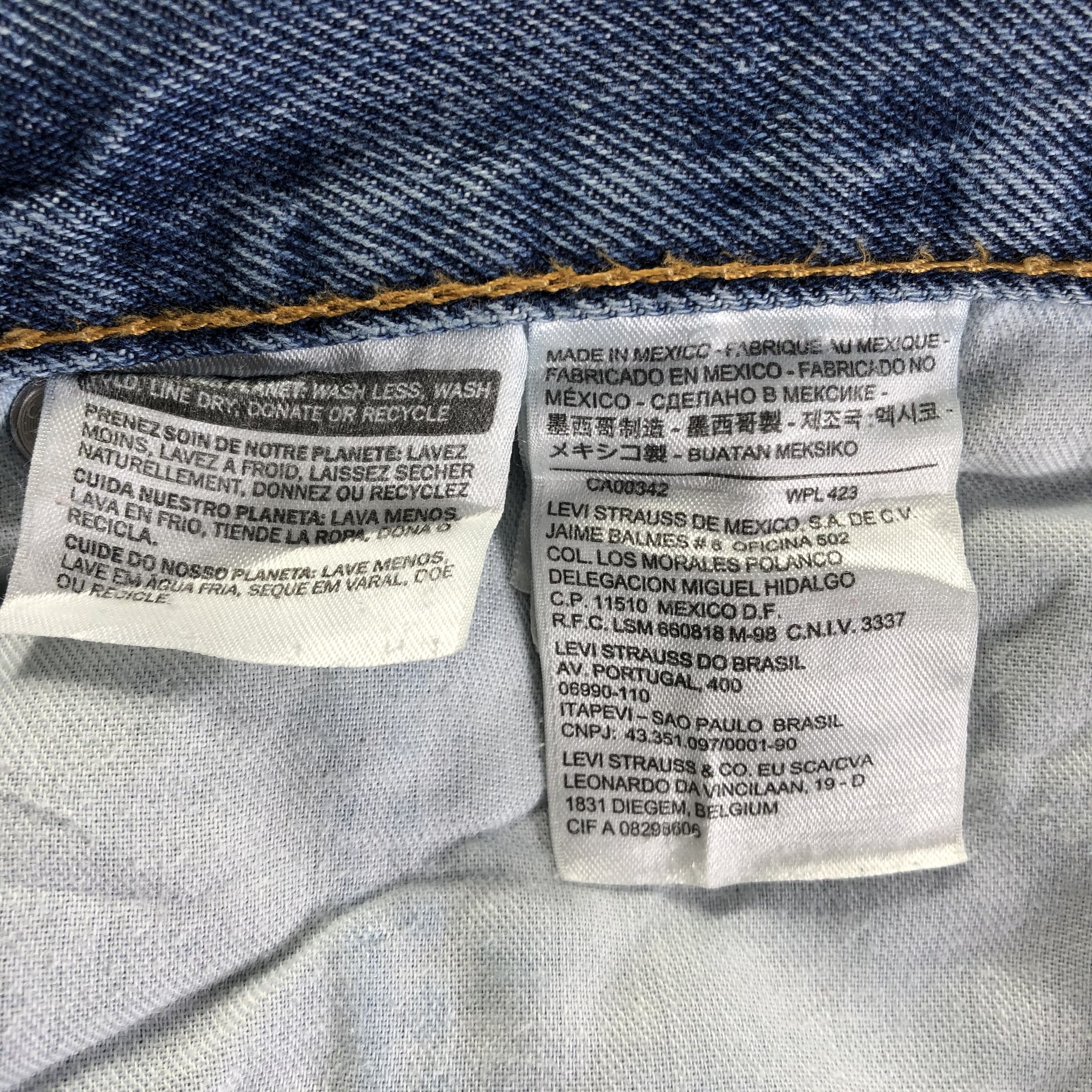 Levi's Vintage Blue Wash Levis 505 Jeans-J4421 Size US 35 - 10 Thumbnail