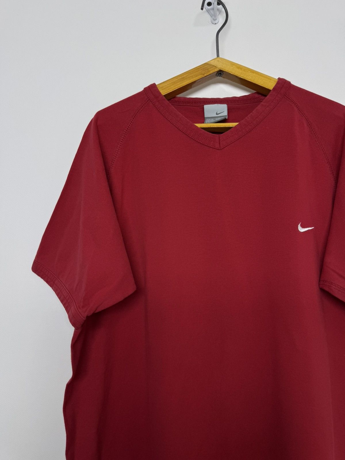 Nike Vintage Y2K Nike Fit Travis Scott Mini Swoosh T-Shirt Red Size US XL / EU 56 / 4 - 6 Thumbnail