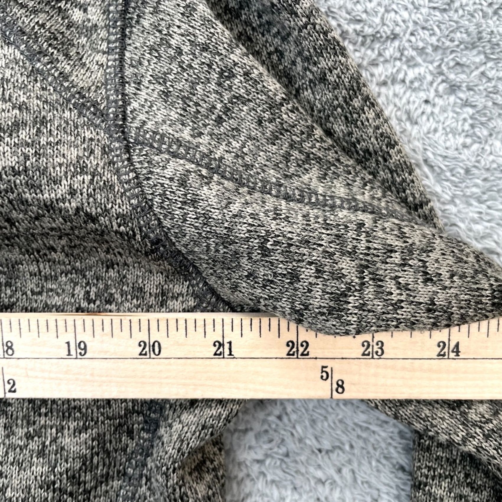 Eddie Bauer Eddie Bauer Mens Large Gray Fleece Sweater Classic Fit Mock Neck Quarter Zip Size US L / EU 52-54 / 3 - 8 Thumbnail