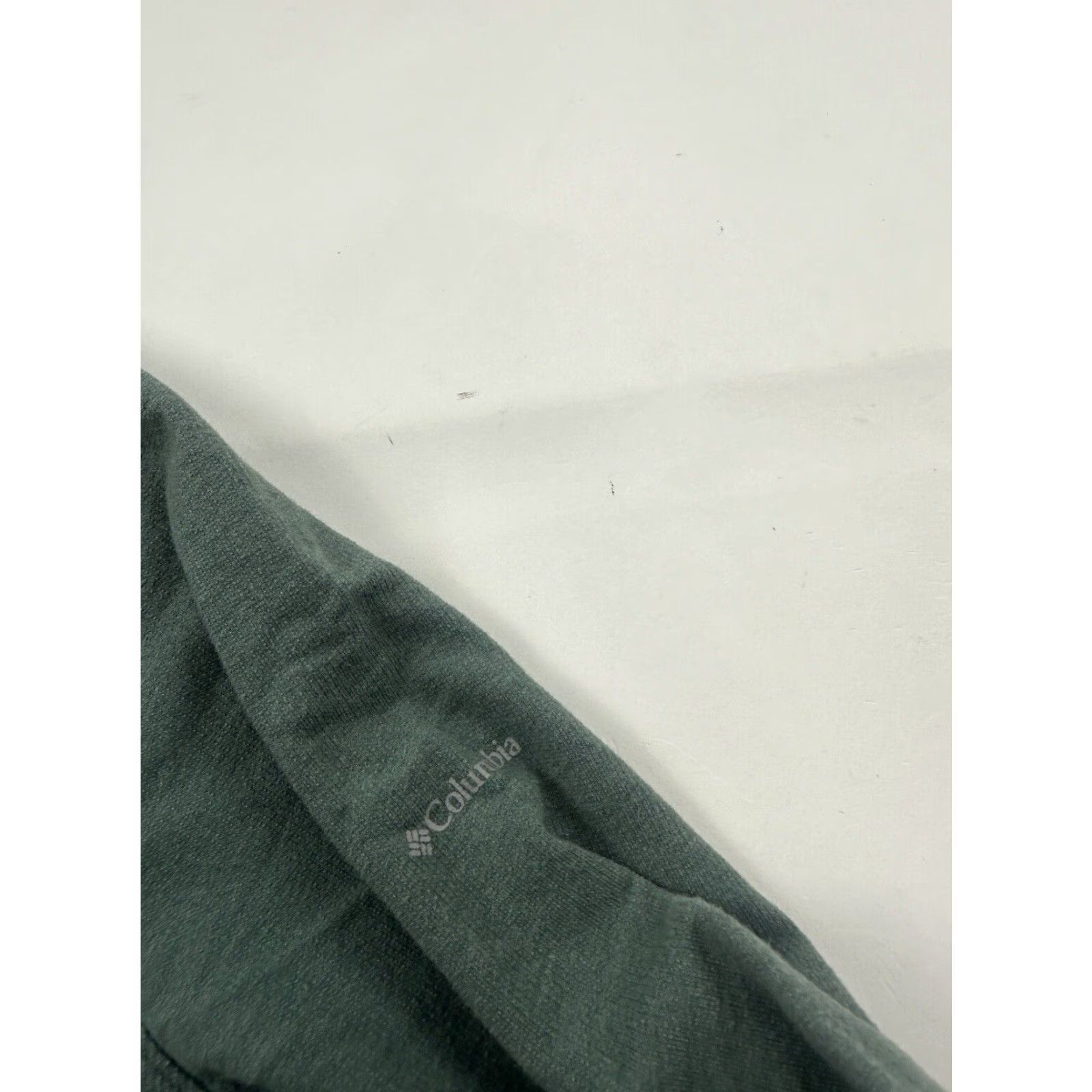 Vintage Columbia Sweatshirt Womens XS Green Crew Neck Pullover Activewear Womens XS Green Crew Neck Sweatshirt Columbia Size XS / US 0-2 / IT 36-38 - 3 Thumbnail