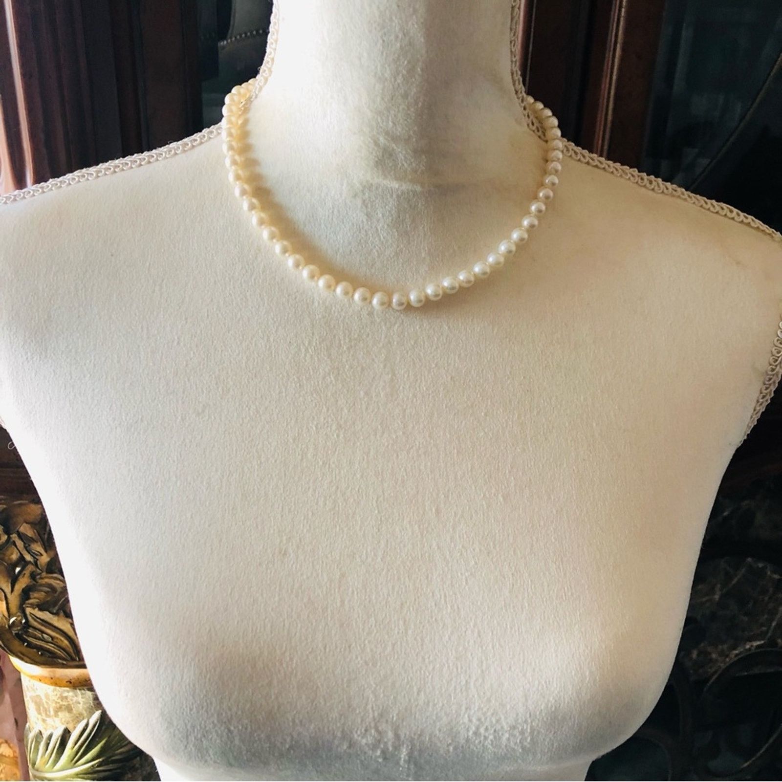 Vintage Vintage genuine freshwater pearl 14k gold box clasp necklace Size ONE SIZE - 5 Thumbnail