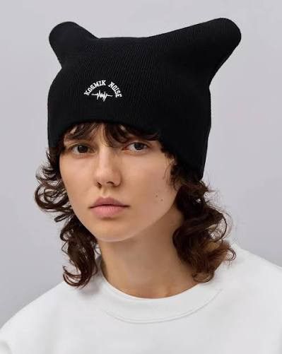 Undercover x GU Kosmik Noise Beanie
