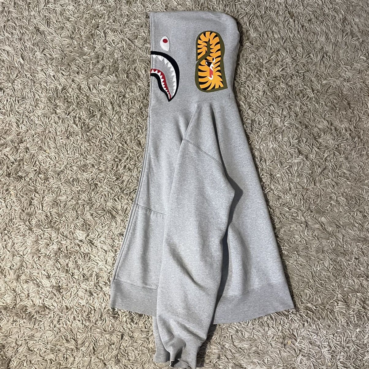 Bape Bape grey half camo shark hoodie Size US XL / EU 56 / 4 - 3 Thumbnail