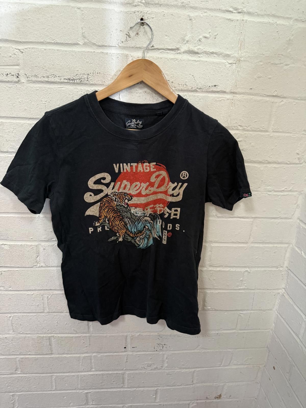 Superdry SuperDry Vintage Black Graphic T-Shirt with Tiger Print Size ONE SIZE - 1 Thumbnail