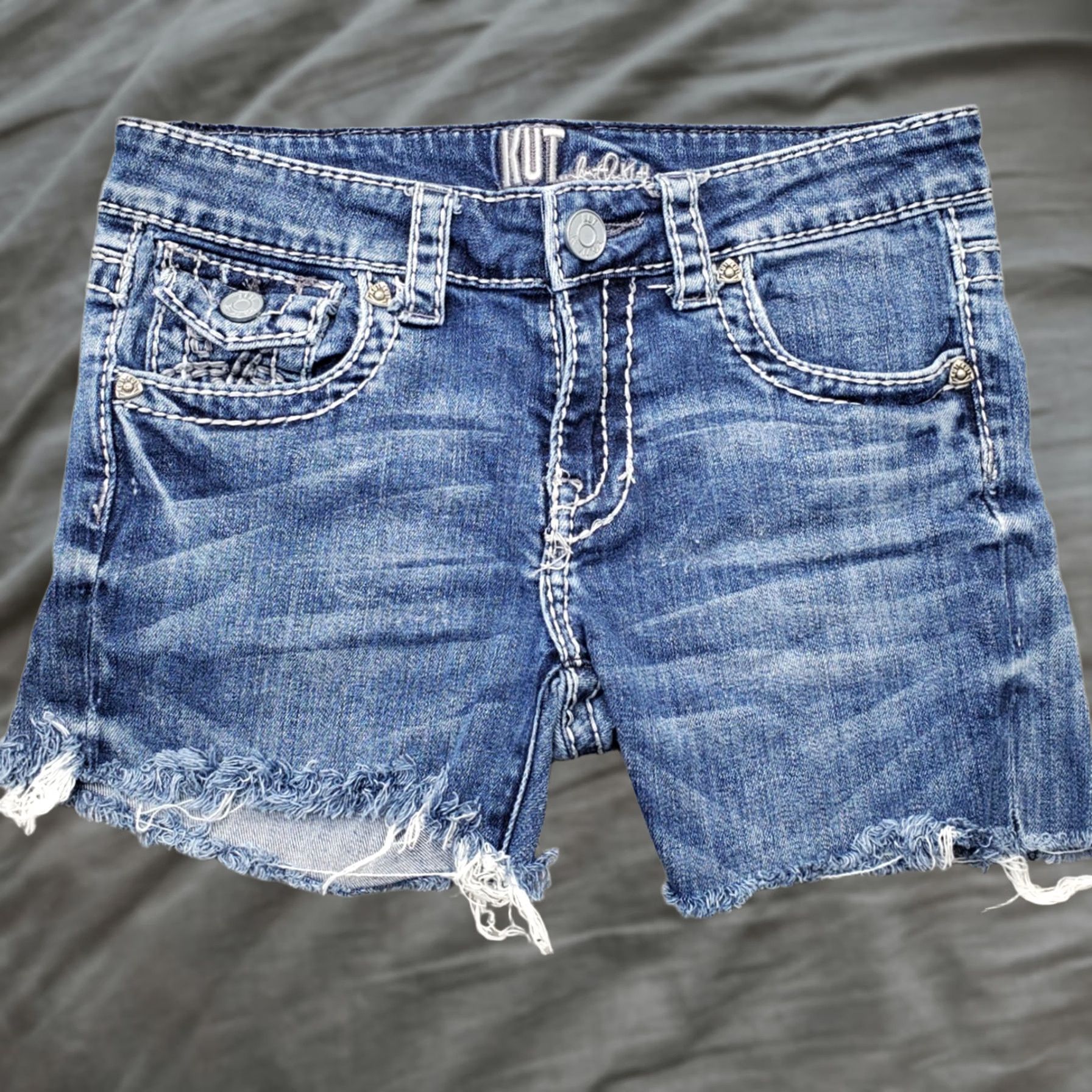Vintage KUT from the Kloth Womens Size 2 Navy Denim Boyfriend Shorts Frayed Hem Size 26" / US 2 / IT 38 - 1 Thumbnail