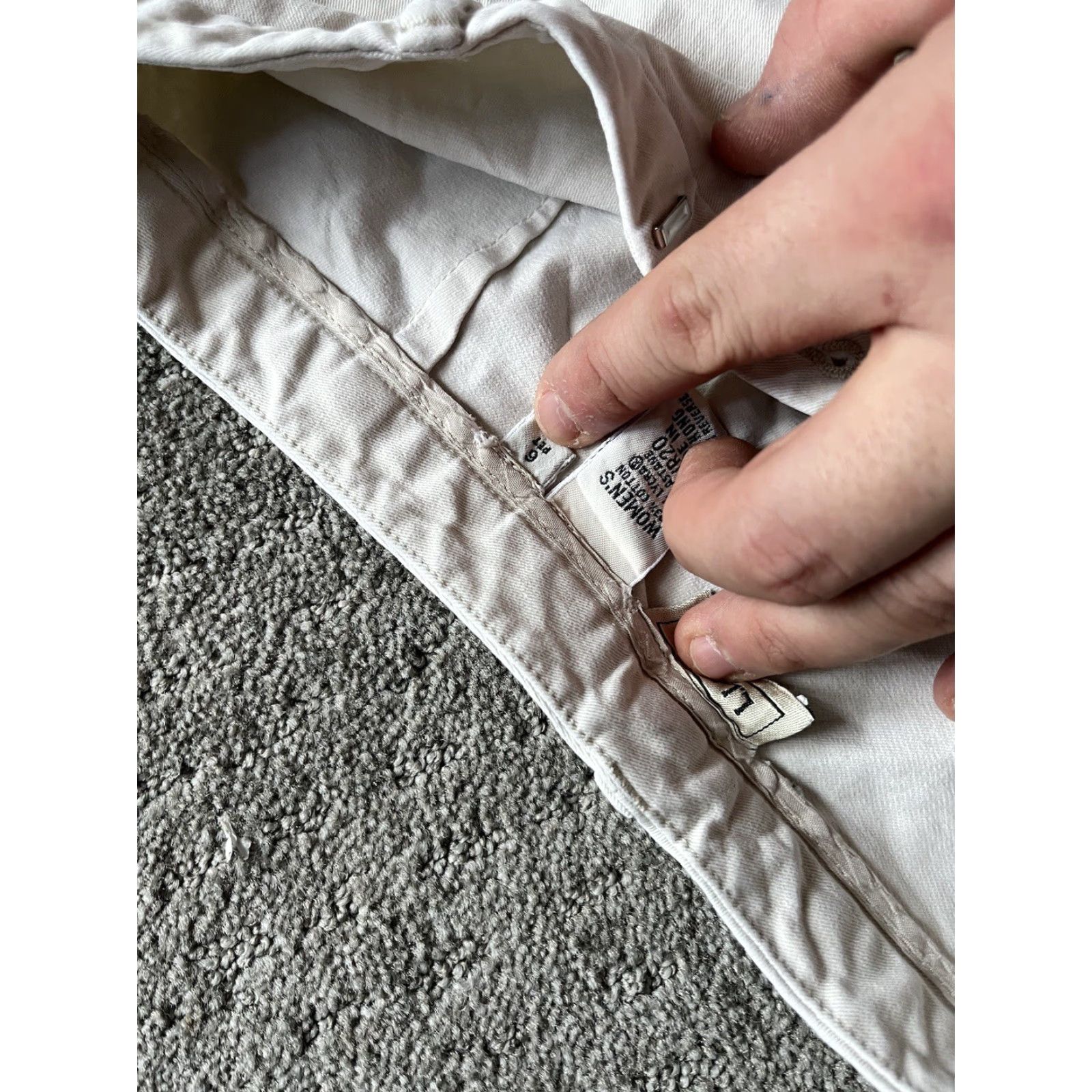 Vintage VINTAGE L.L. Bean Khaki Pants Womens 6P Petites Beige Tapered Casual Coastal Retro Size 28" / US 6 / IT 42 - 4 Thumbnail