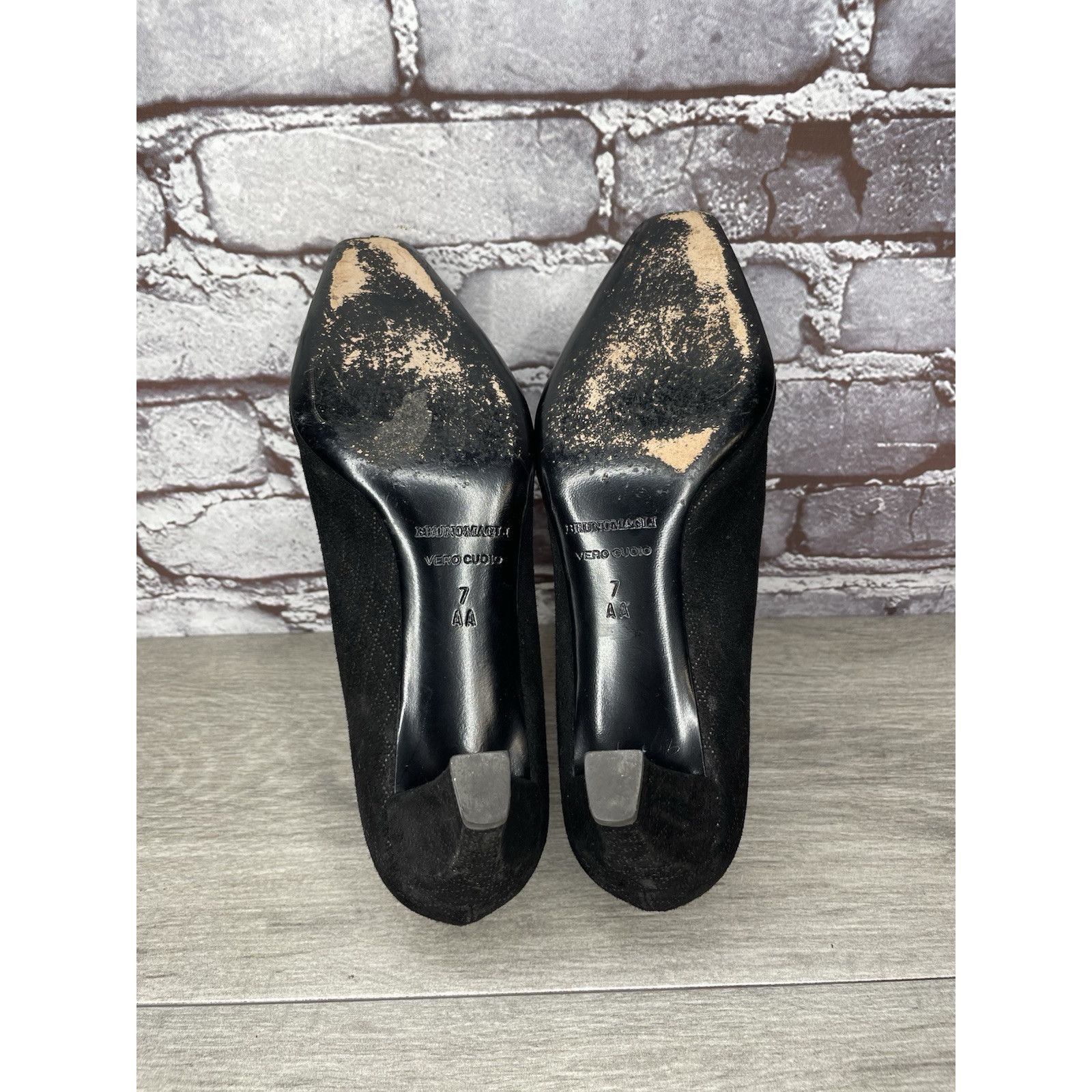 Bruno Magli Bruno Magli Vero Cuoio Black Suede Leather Diamond VTG Heels Size US 7 / IT 37 - 21 Thumbnail
