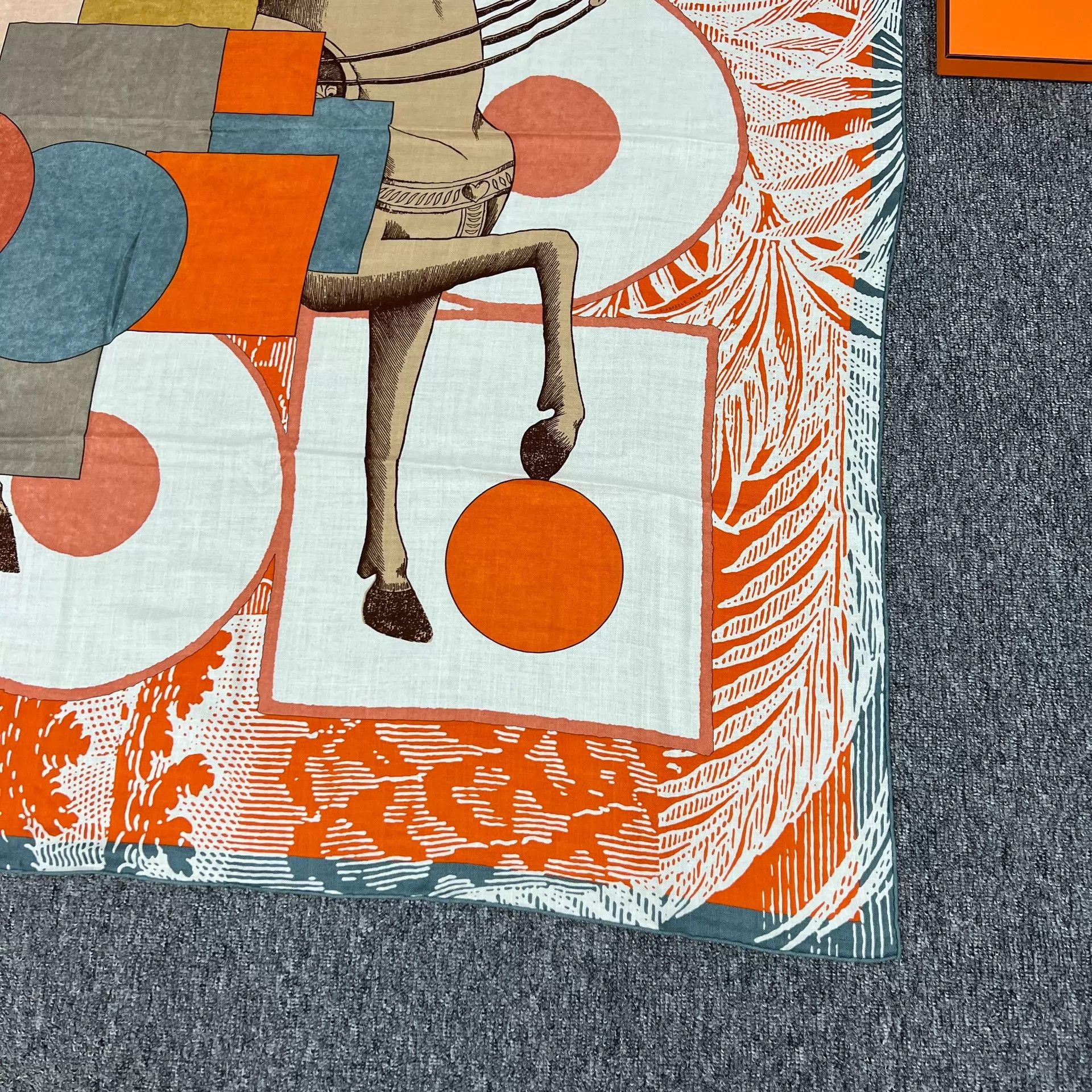 Hermes Hermes Knight Horse Cashmere-Silk Scarf 140x140cm NWT Size ONE SIZE - 5 Thumbnail