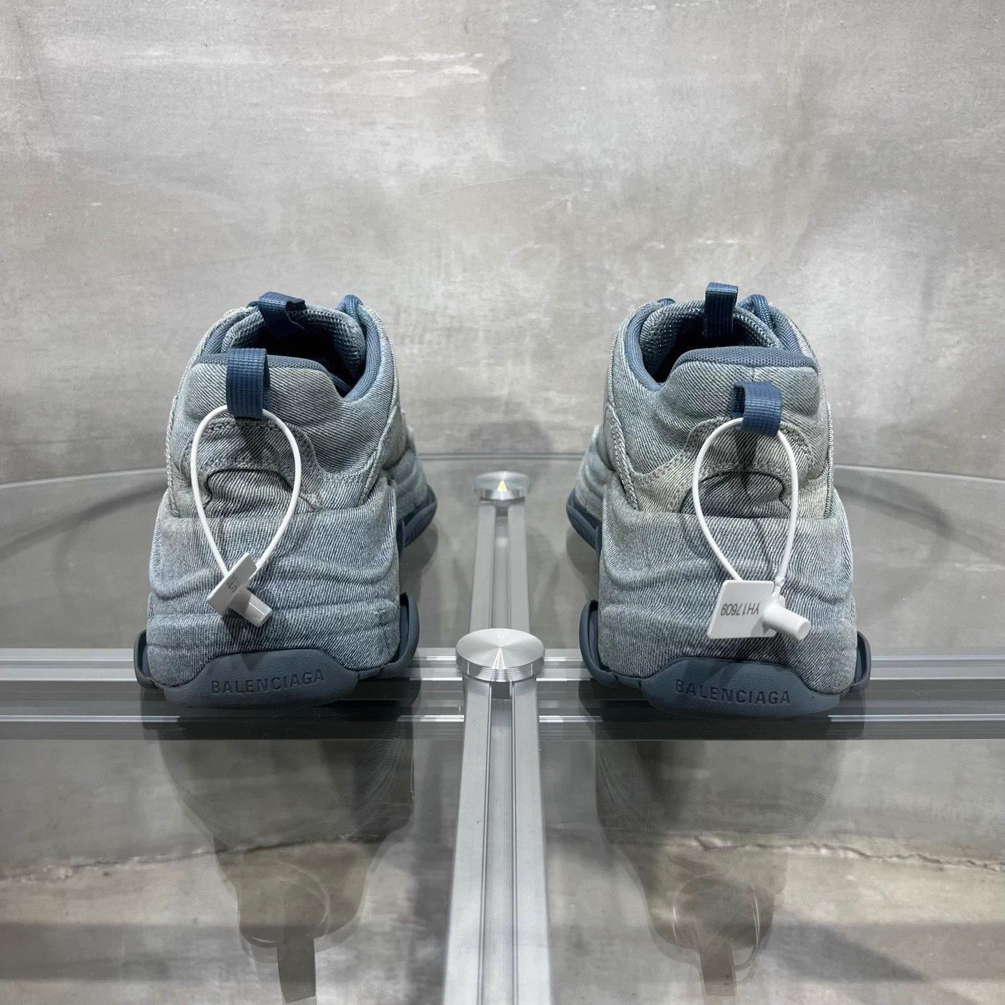 Balenciaga Balenciaga BLCG Triple S Denim Blue 41 Dad Sneakers Size US 8 / EU 41 - 6 Thumbnail