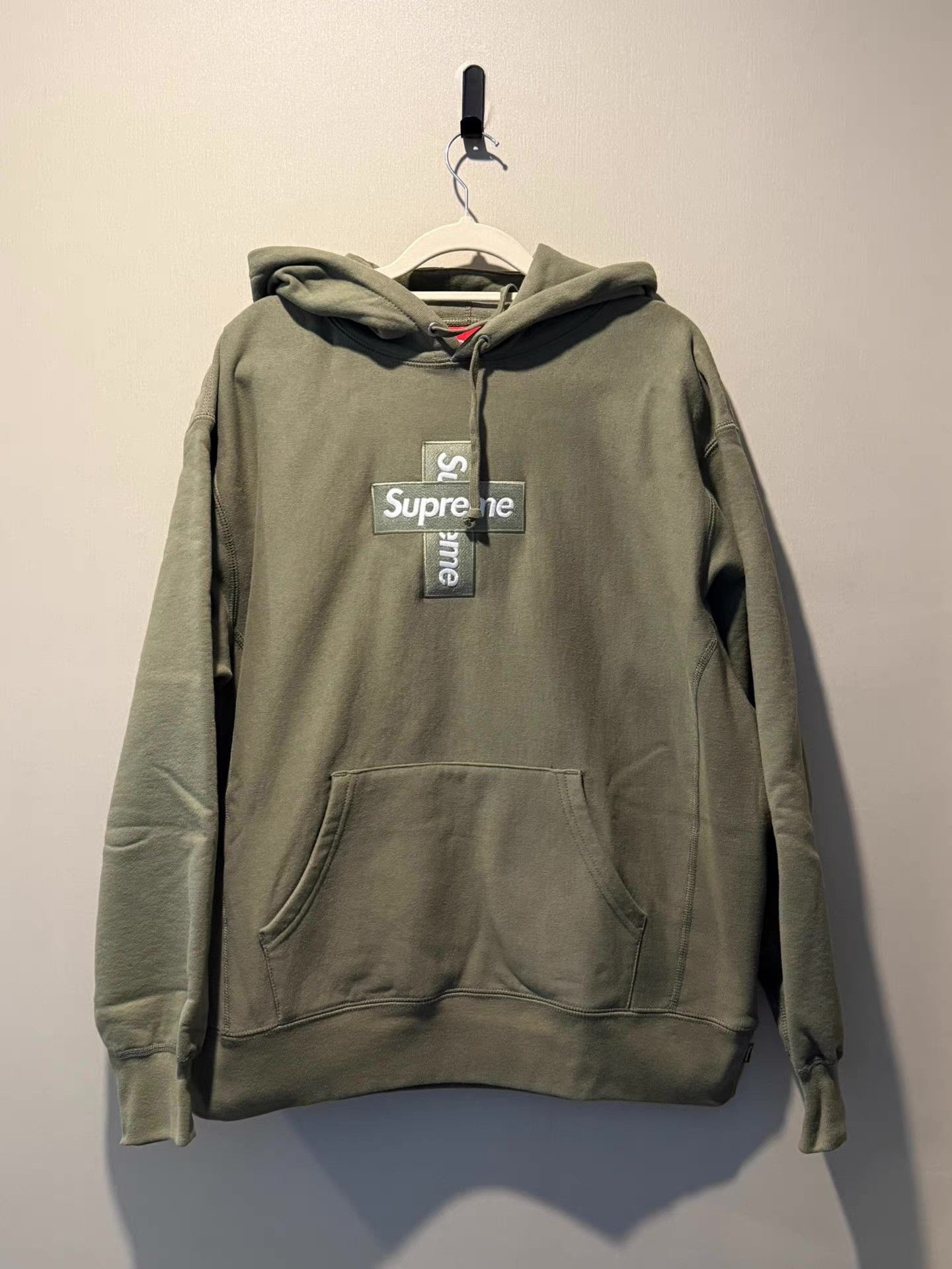 Supreme Supreme Week 15 Cross Hoodie Ｑ20 Size US M / EU 48-50 / 2 - 1 Thumbnail