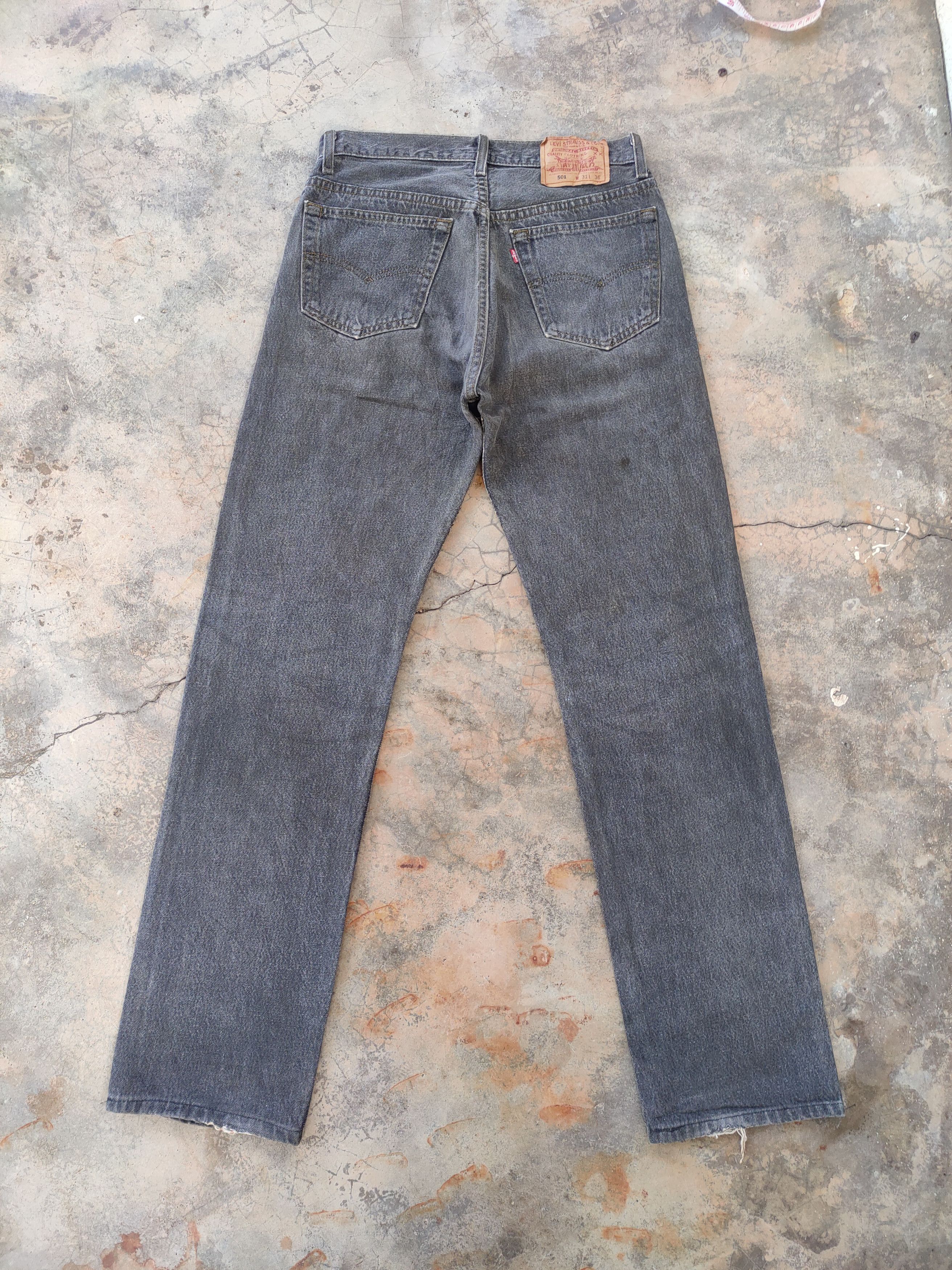 Levi's Vintage Clothing VINTAGE 93' LEVI'S 501 USA FADED BLACK JEANS DENIM PANTS Size US 30 / EU 46 - 10 Thumbnail