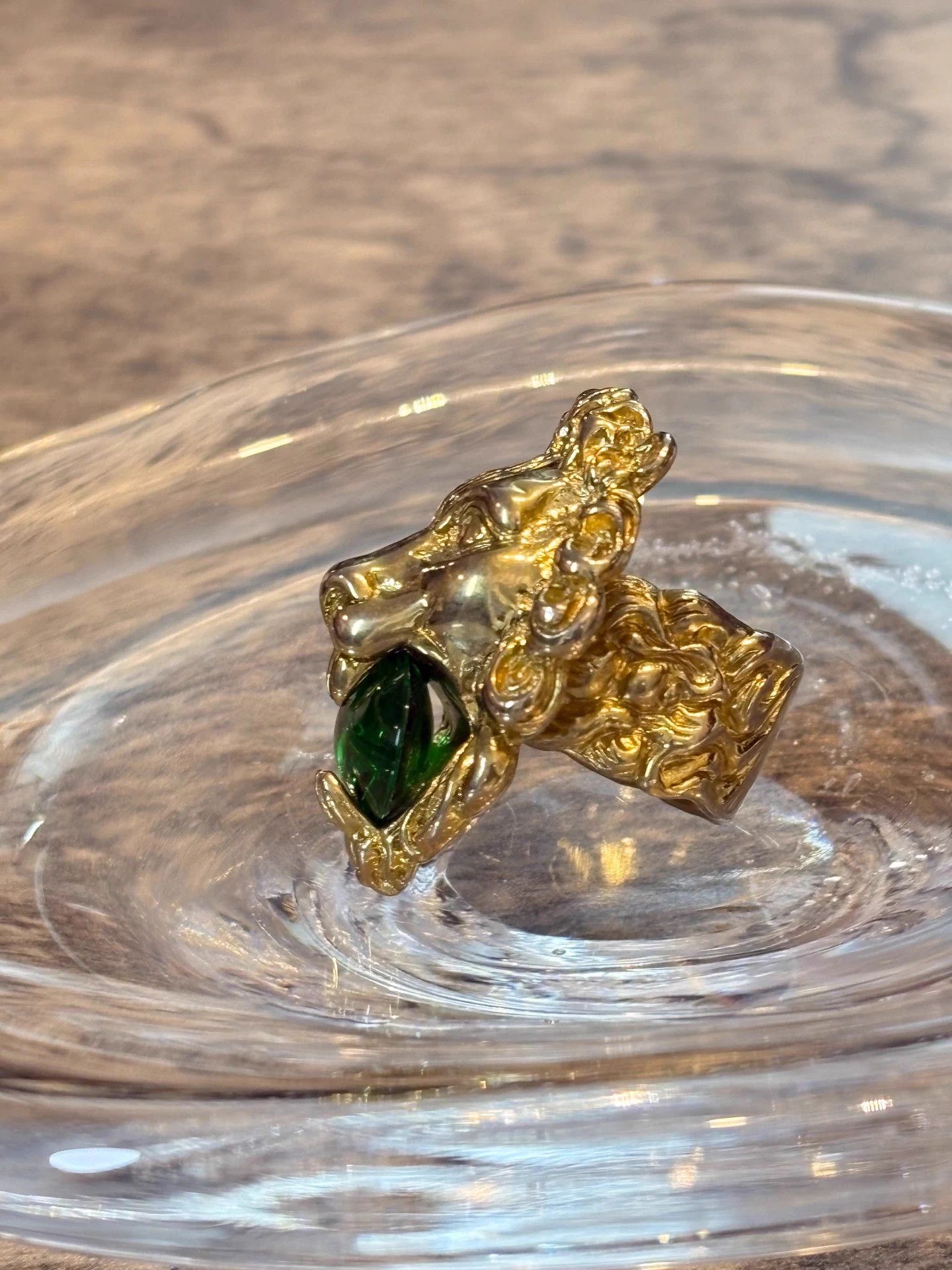 Gucci Gucci Emerald Lion Head Ring size m Size ONE SIZE - 2 Thumbnail