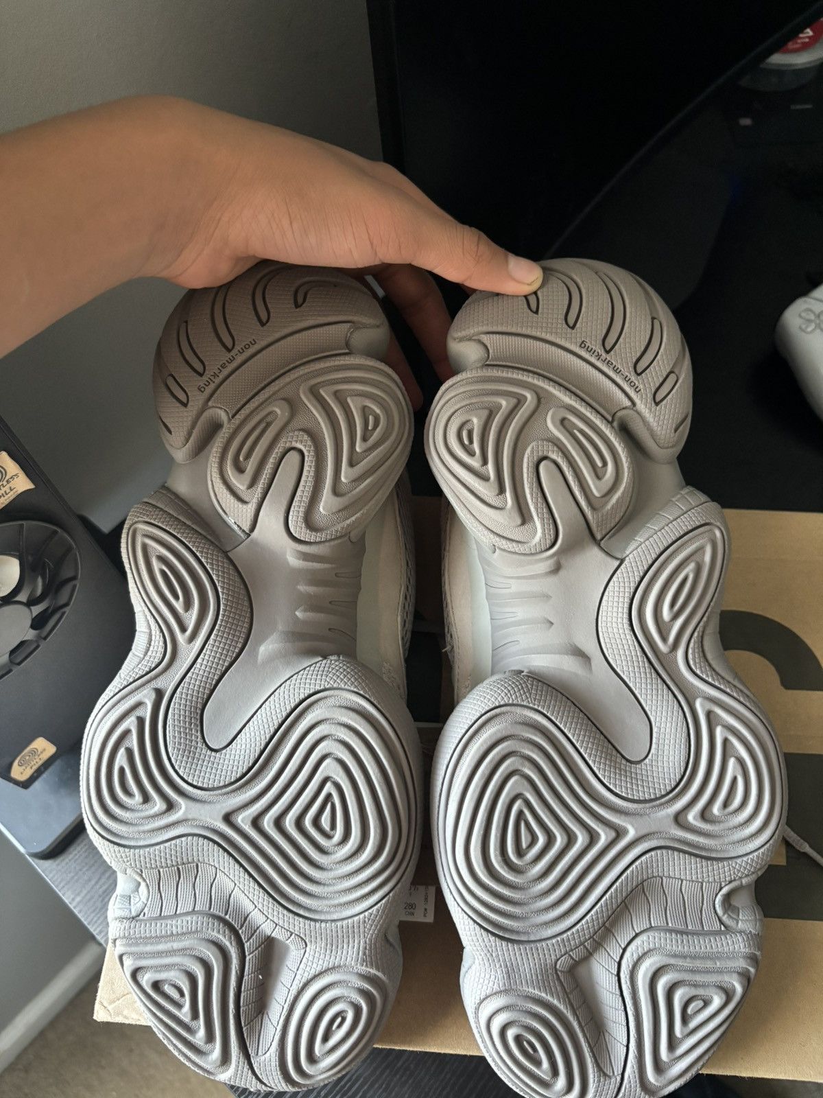Yeezy AshGray Yeezy 500s Size US 11 / EU 44 - 5 Thumbnail