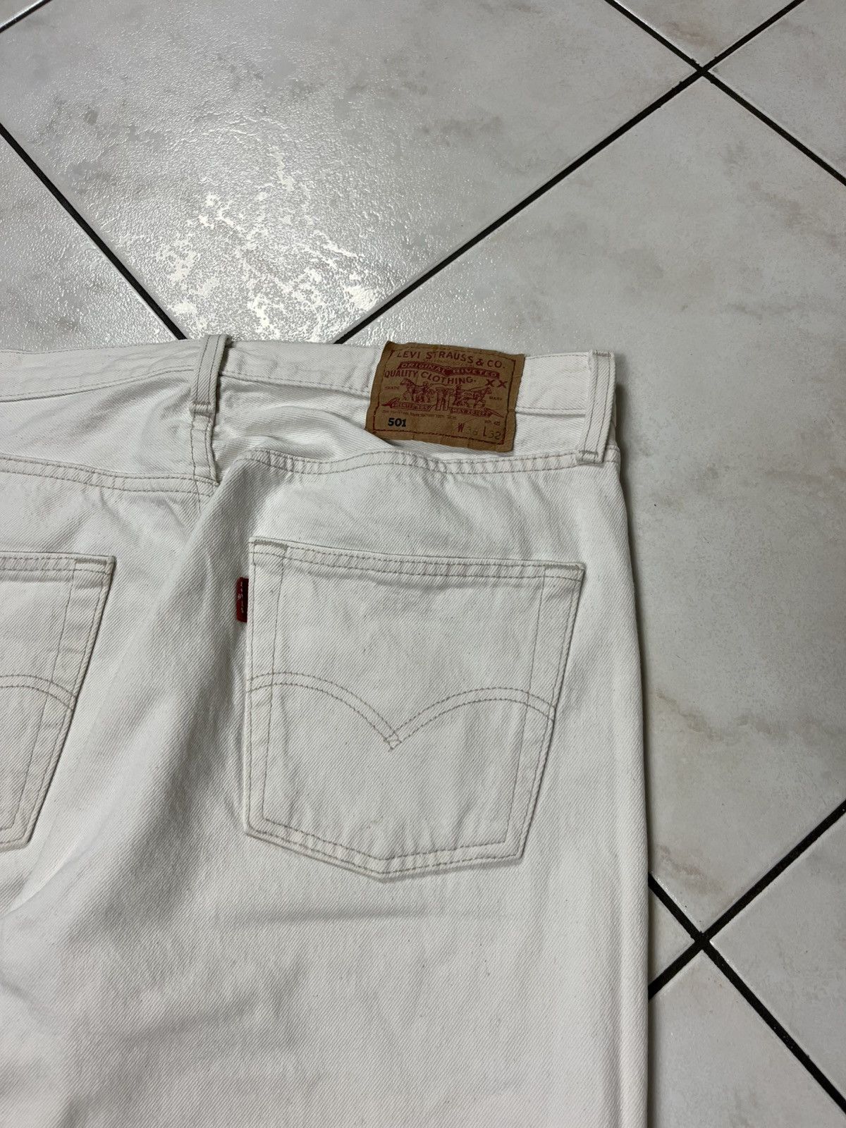 Levi's × Levi's Vintage Clothing × Vintage Vintage 501 90s Levi’s white denim jeans pants Size US 36 / EU 52 - 15 Thumbnail