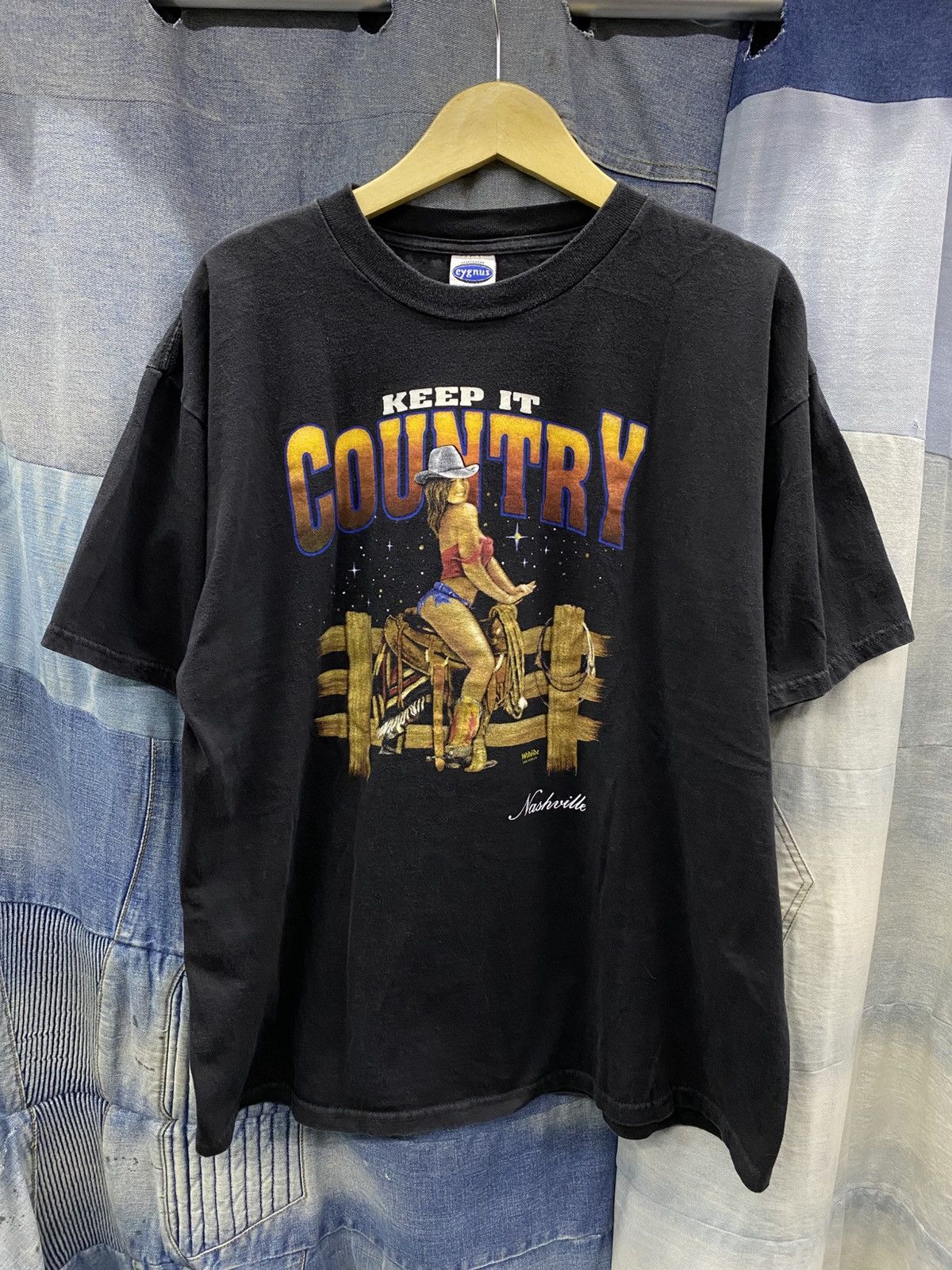 Designer × Vintage keep it country sexy tees Size US XL / EU 56 / 4 - 1 Thumbnail