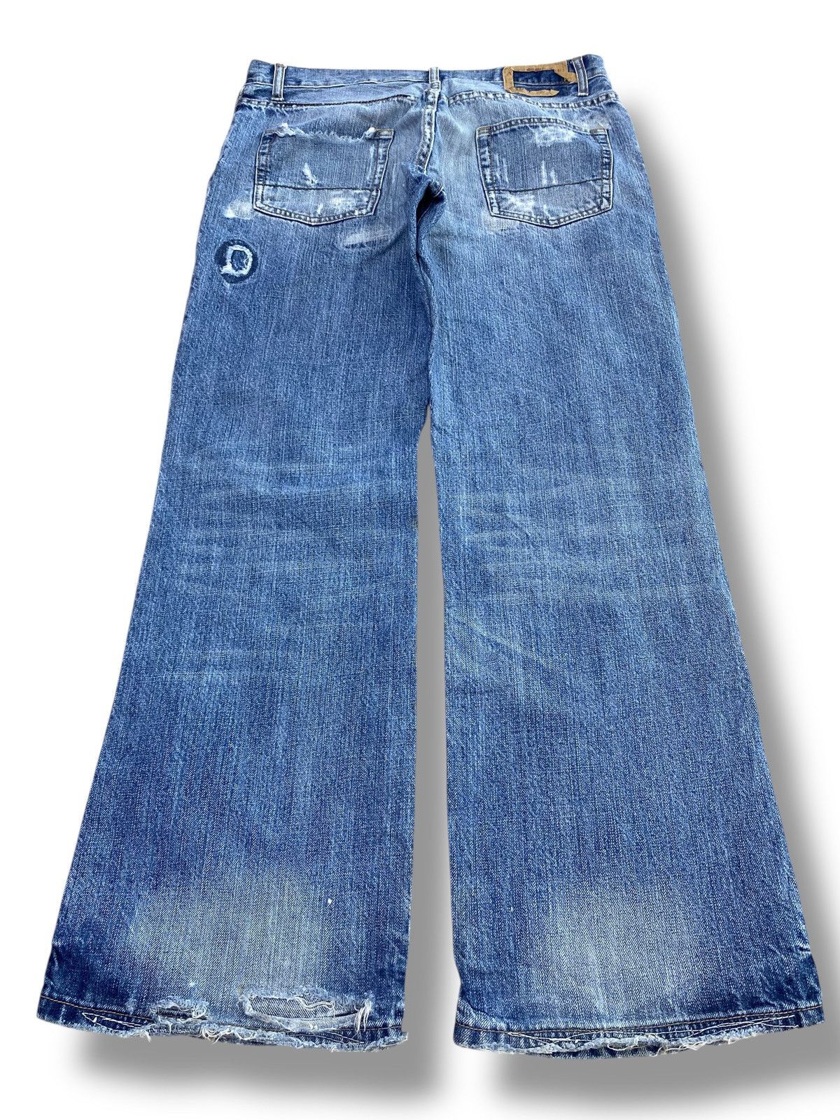 Abercrombie & Fitch Abercrombie & Fitch Faded Blue Wash Style Distressed Jeans Size US 34 / EU 50 - 3 Thumbnail