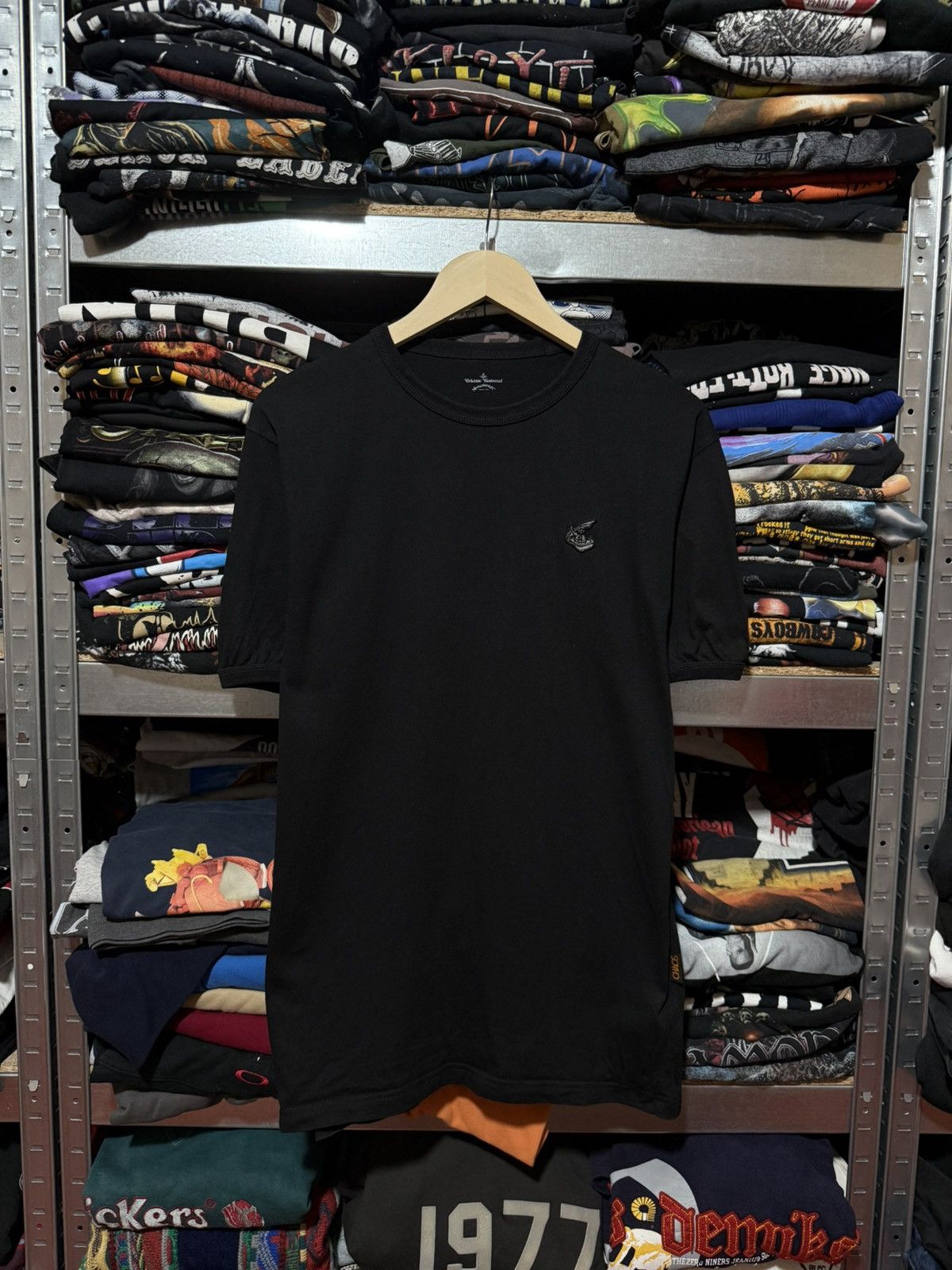 Vivienne Westwood Luxury Designer Vivienne Westwood Small Logo Chaos T-Shirt Size US M / EU 48-50 / 2 - 1 Thumbnail