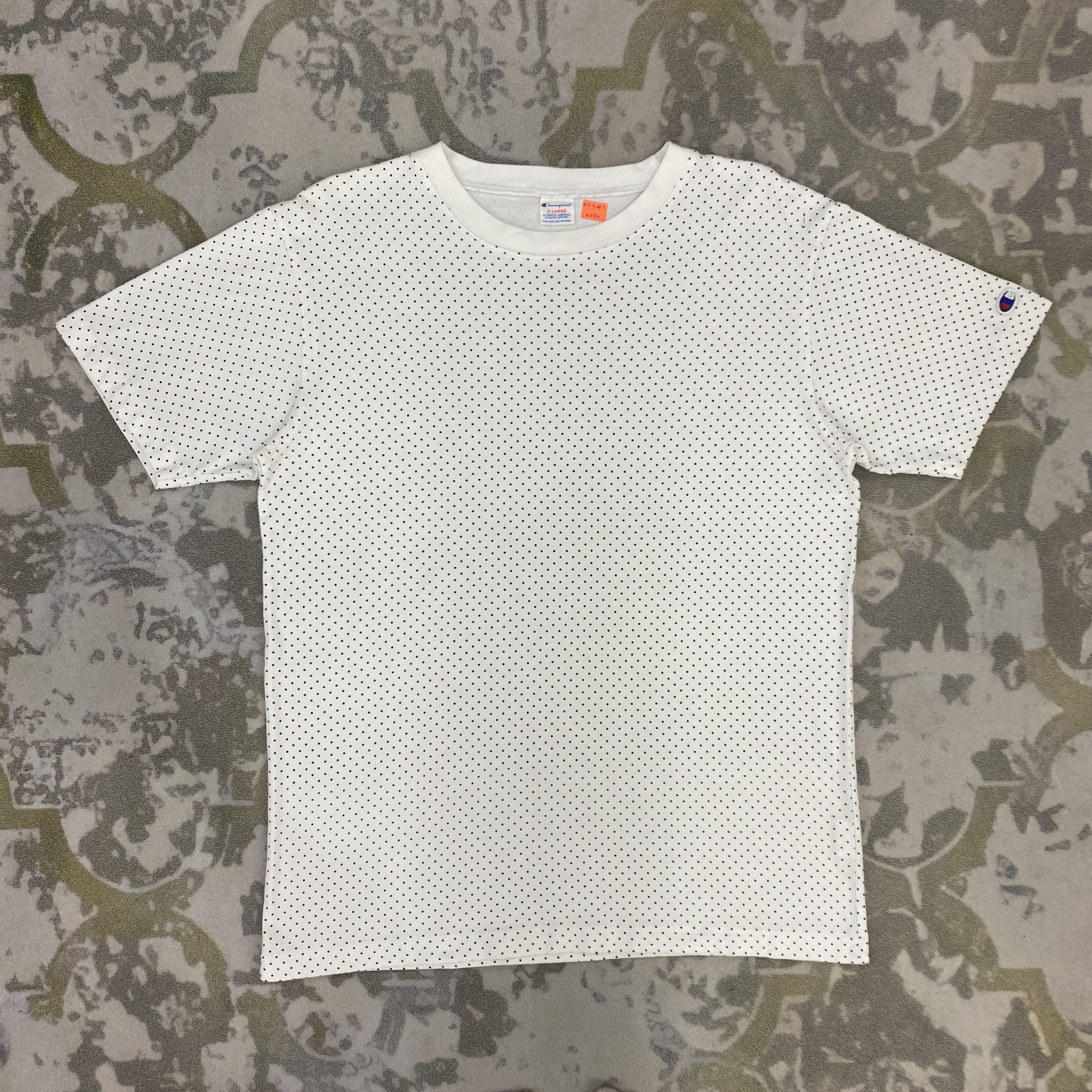 Japanese Brand Vintage Polka Dot Champion Tshirt - K082 Size US L / EU 52-54 / 3 - 1 Thumbnail
