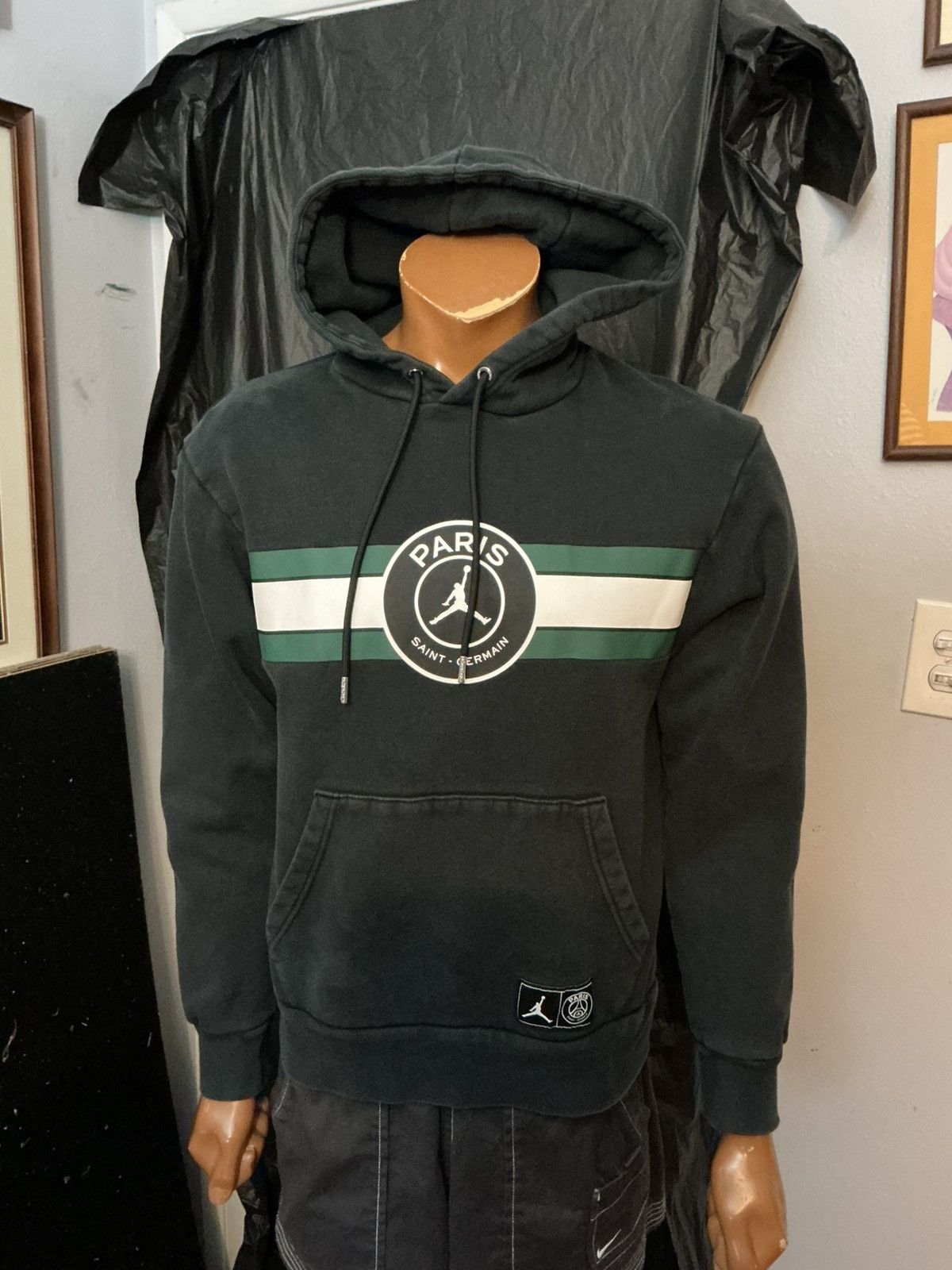 Jordan Brand Air Jordan PSG Paris Saint Germain FC Football Club Hoodie Size US S / EU 44-46 / 1 - 9 Thumbnail