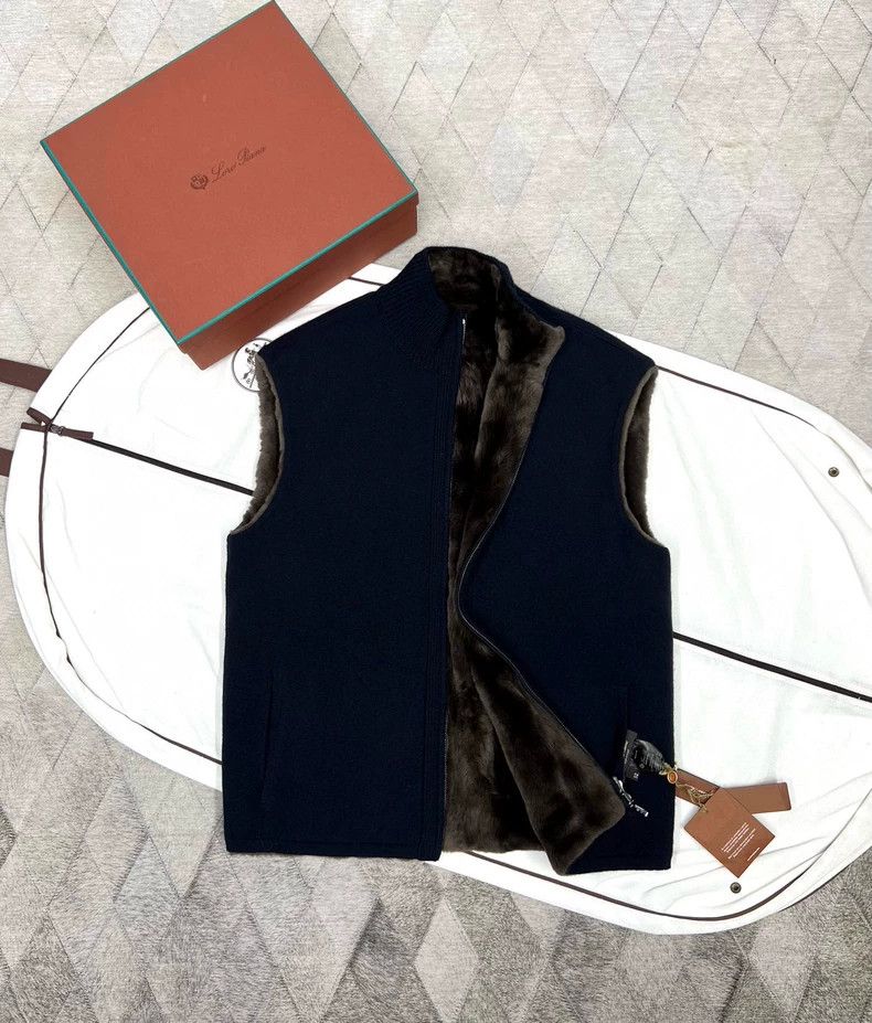 Loro Piana LORO PIANA Sheepskin fur vest for two sides Size US M / EU 48-50 / 2 - 1 Thumbnail
