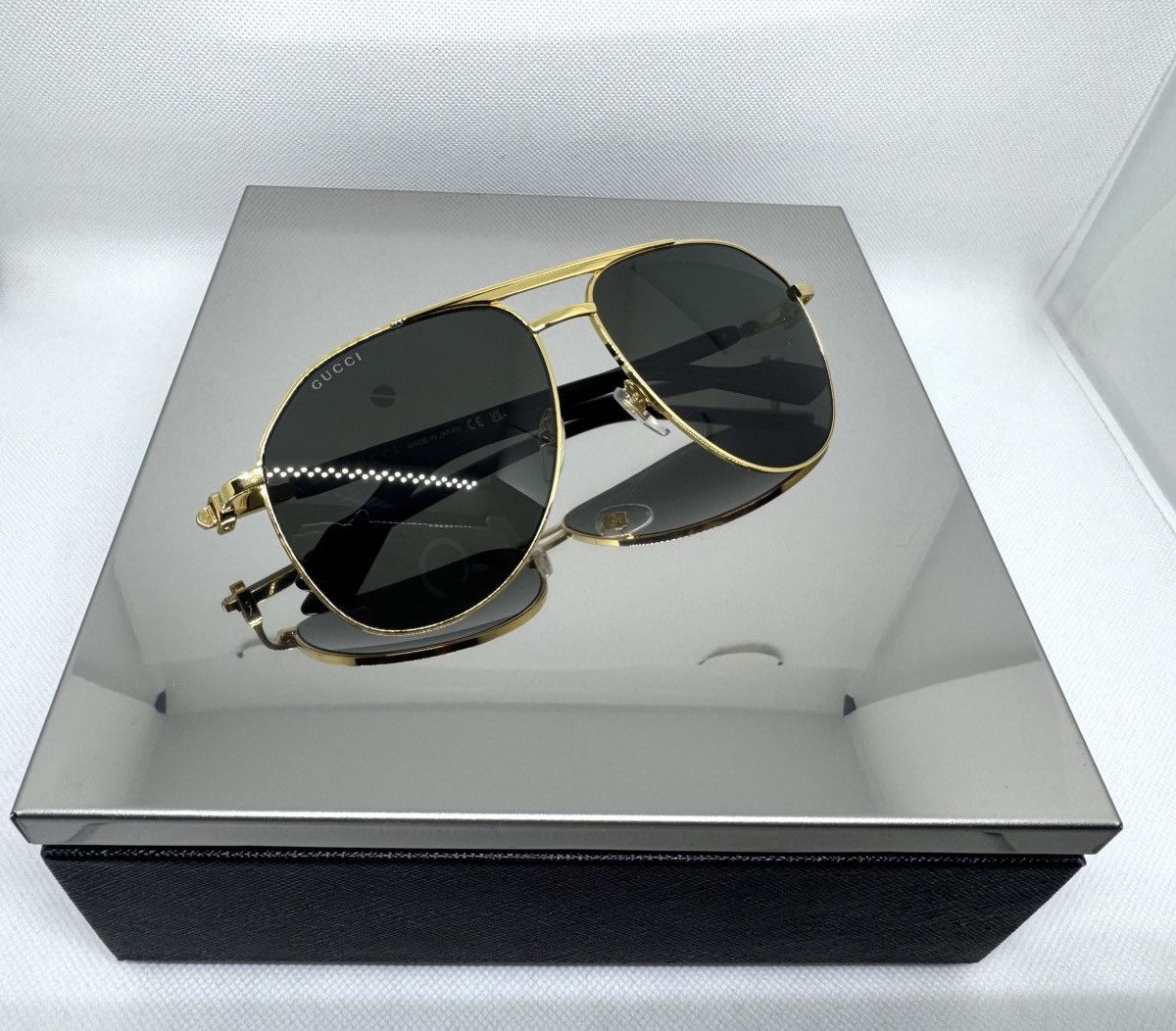 Gucci × Vintage Gucci sunglasses GG1221S 001 56 Made in Japan New