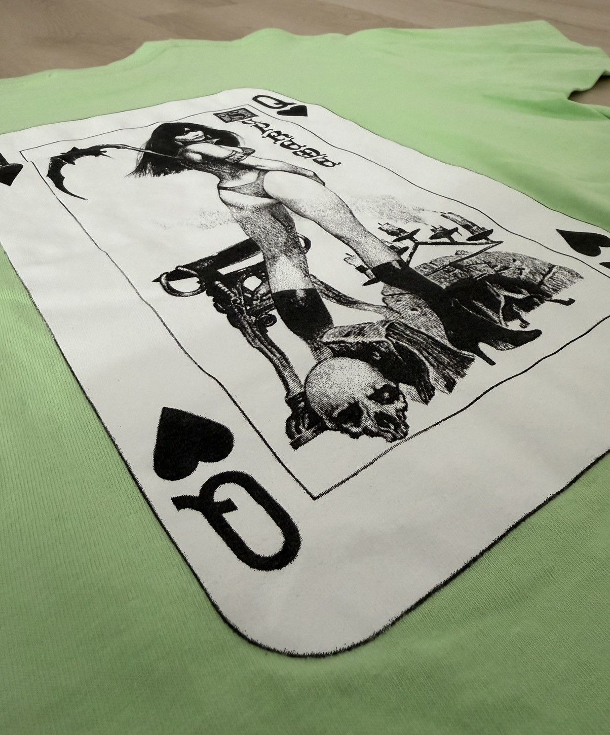 Supreme Supreme SS17 Vampirella Card Tee Light Green Size US L / EU 52-54 / 3 - 10 Thumbnail
