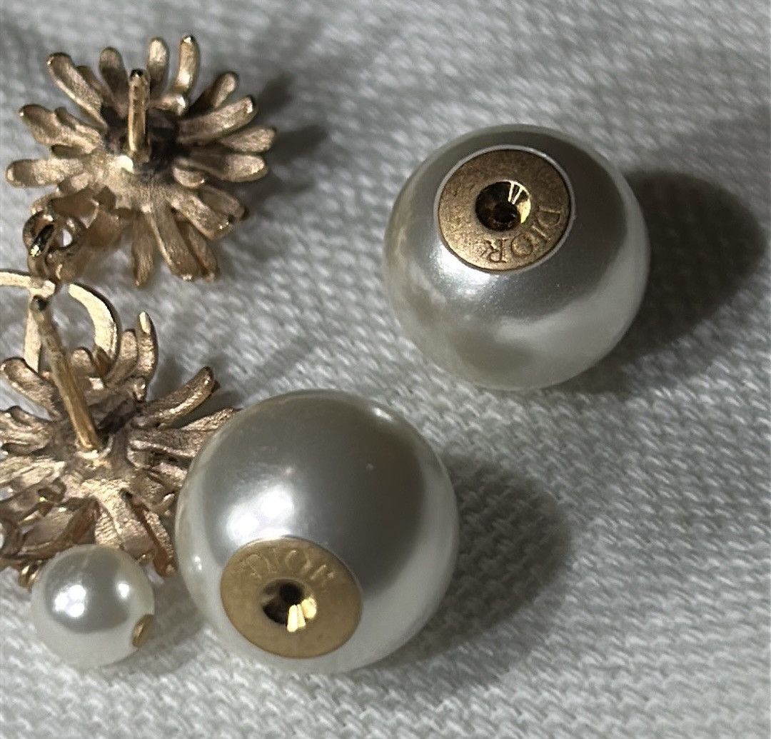 Dior DIOR TRIBALES Earrings Matte Pink-Finish Metal White Resin Size ONE SIZE - 6 Thumbnail