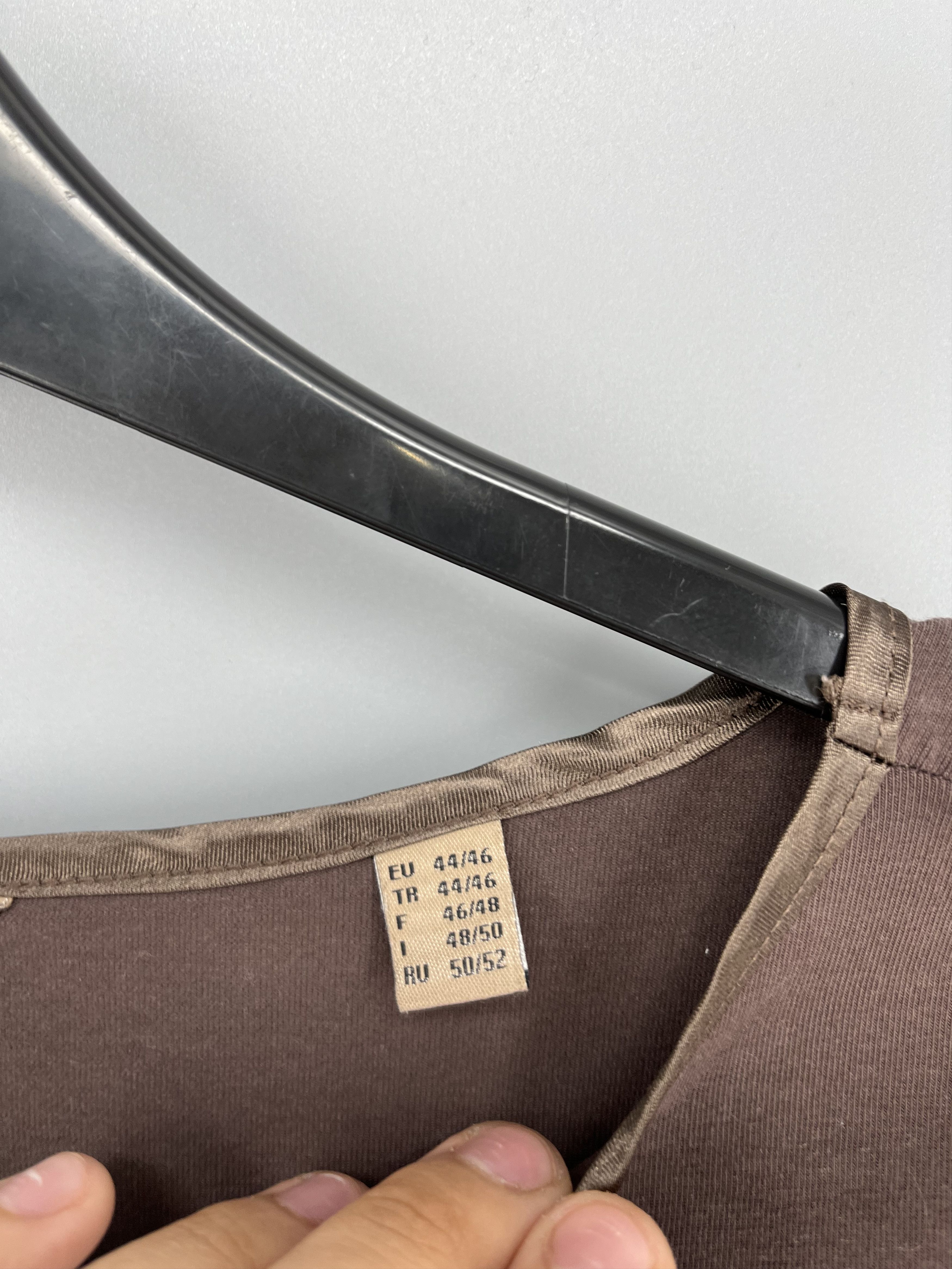 Vintage Vintage Fear of God Essentials Crew Neck Long Tshirt Tan Size XL / US 12-14 / IT 48-50 - 8 Thumbnail